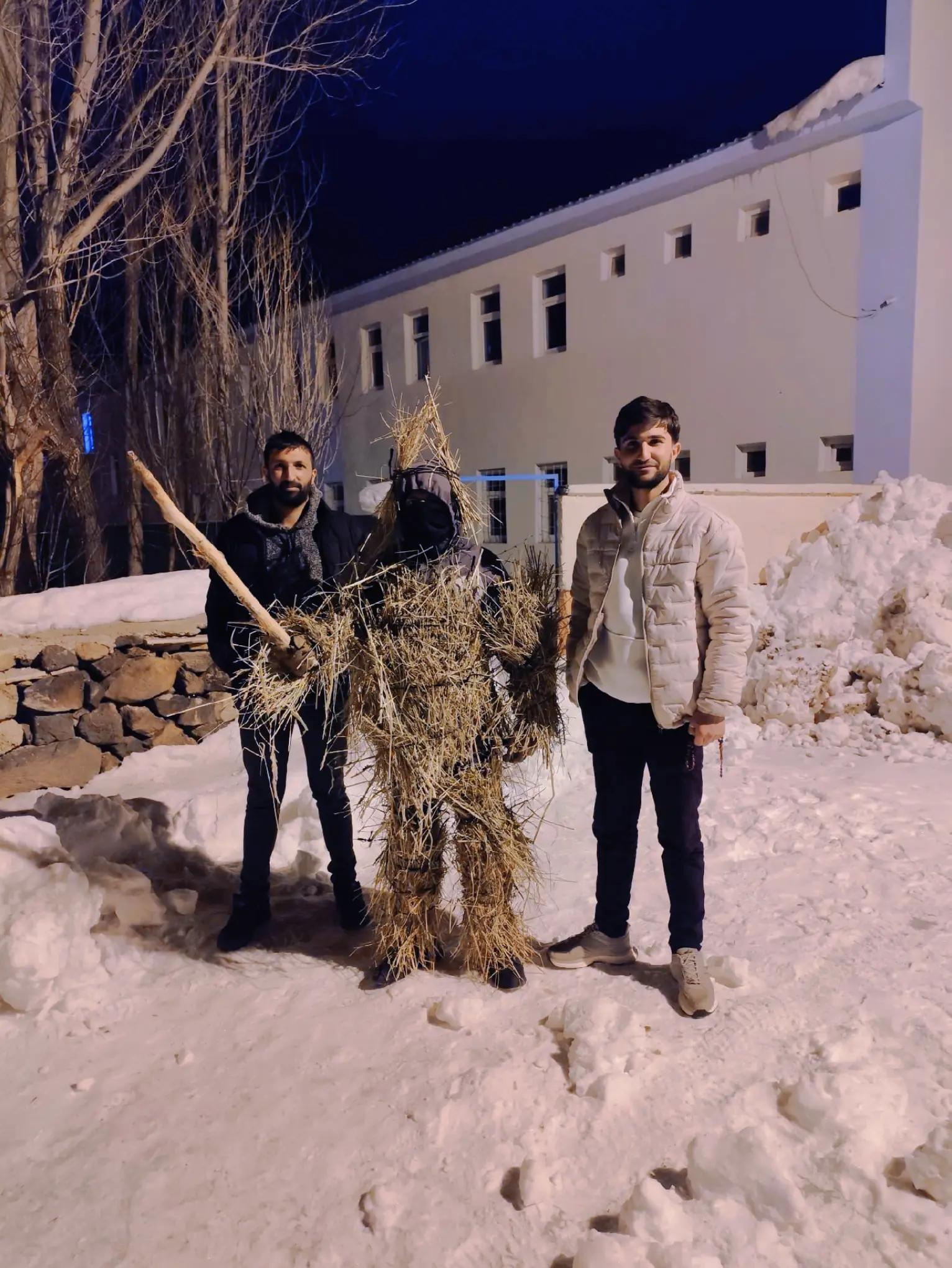@Çekdar