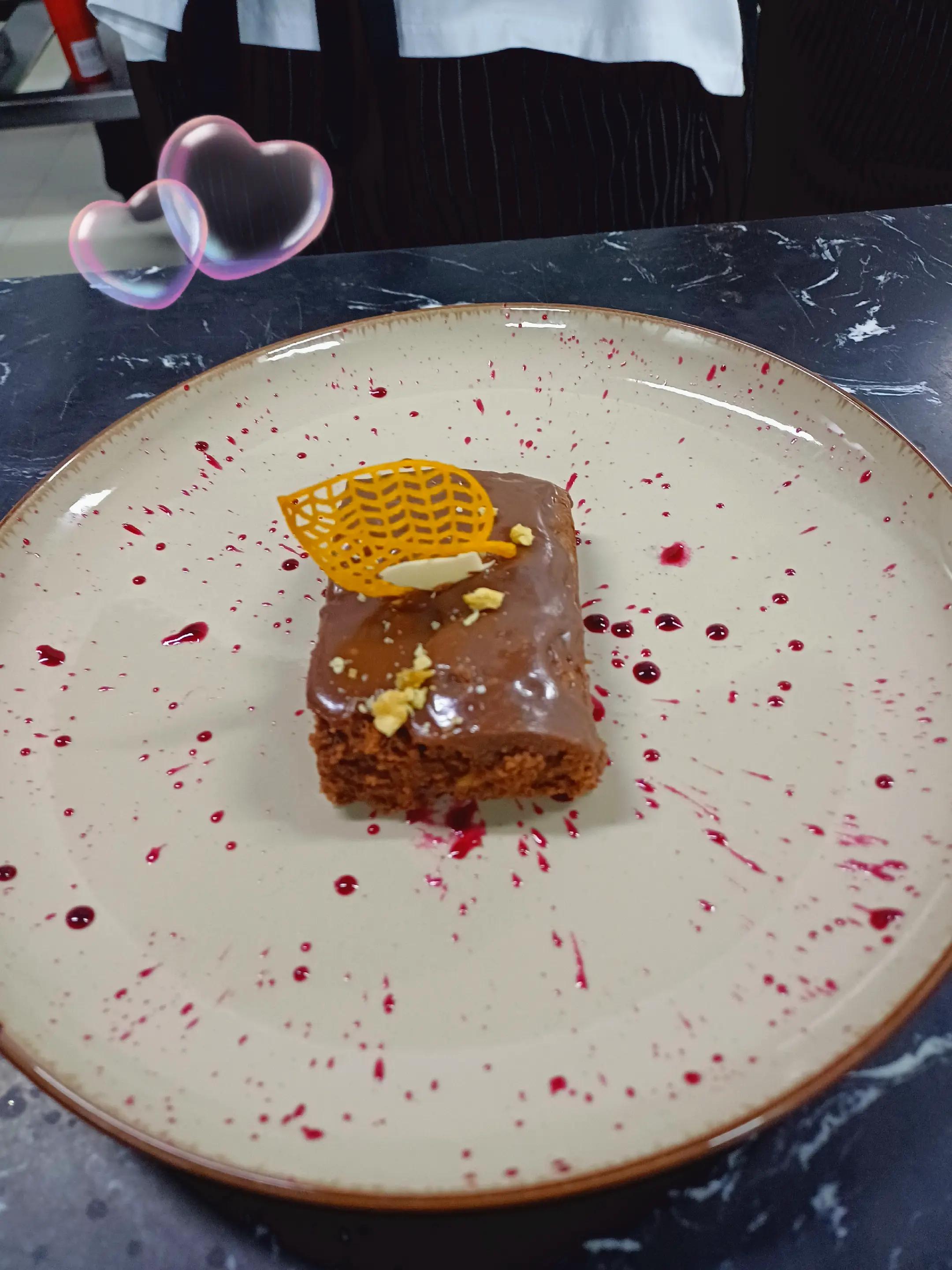 @&bull;-✨🏳&zwj;🌈🌺Leslie💙🖤🌹-&bull;