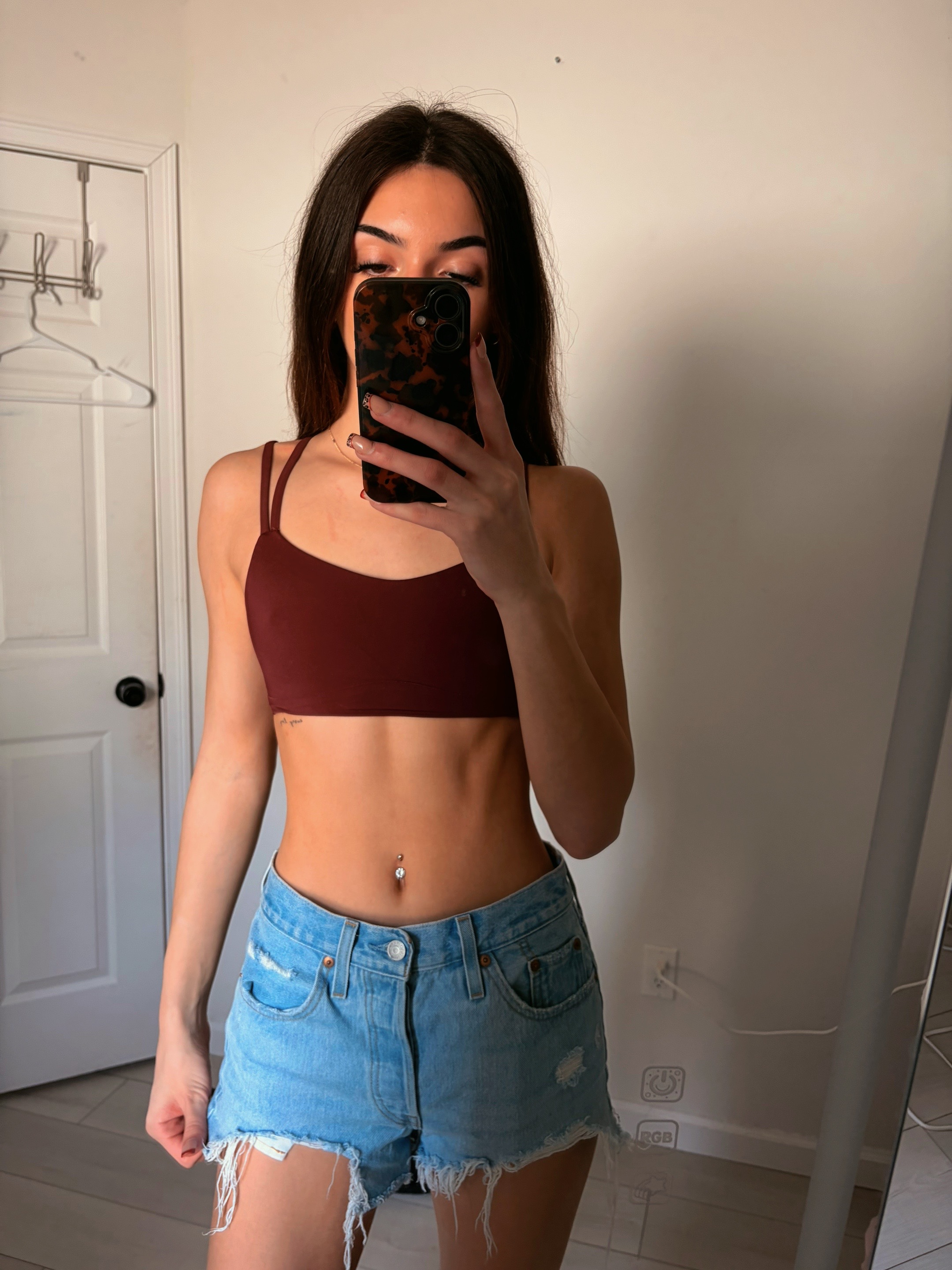 @b?