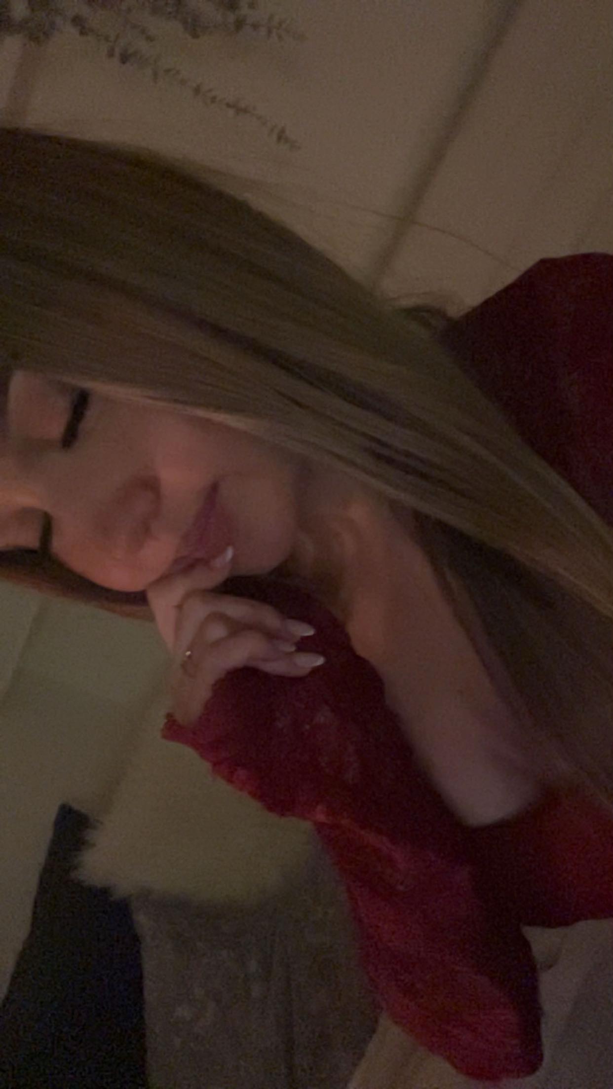 @𝐫𝐨𝐧𝐣𝐚