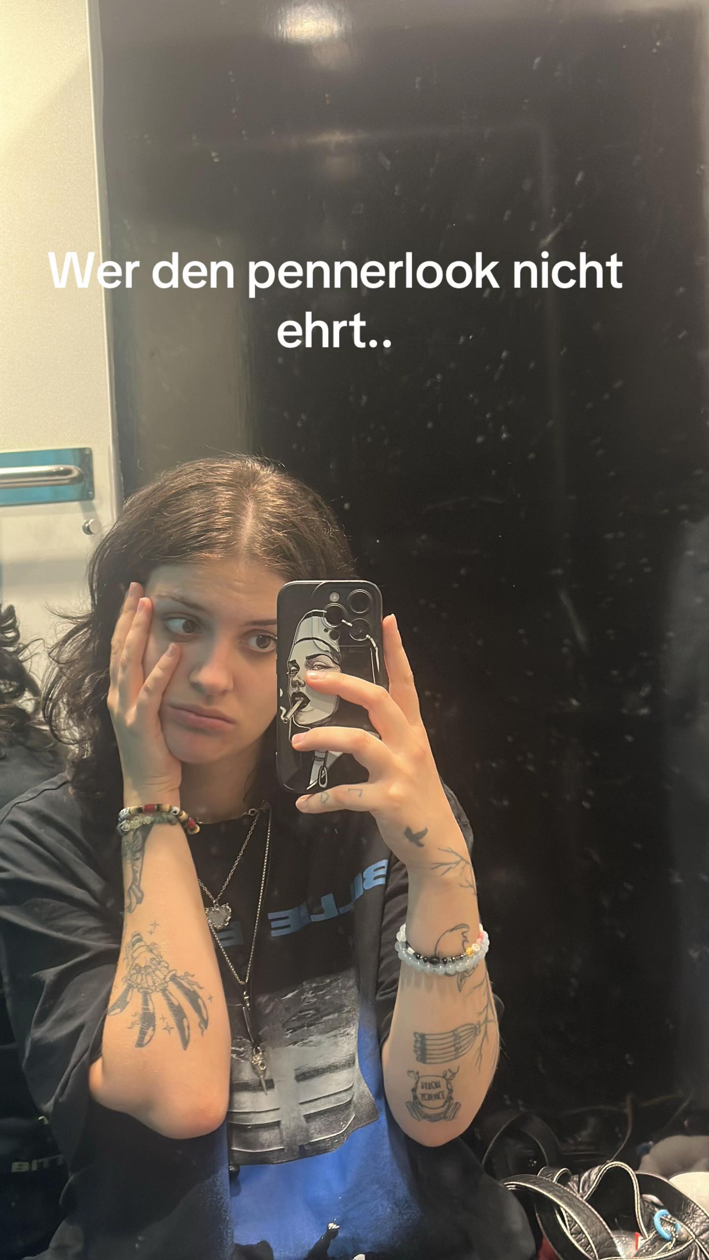 @Juju🖤