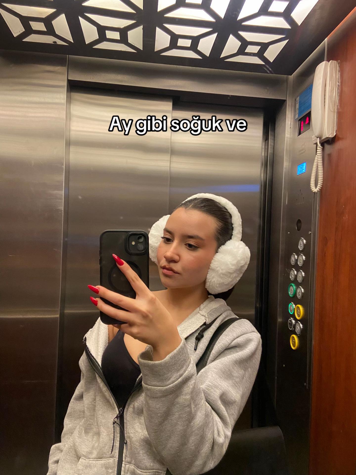 @E.