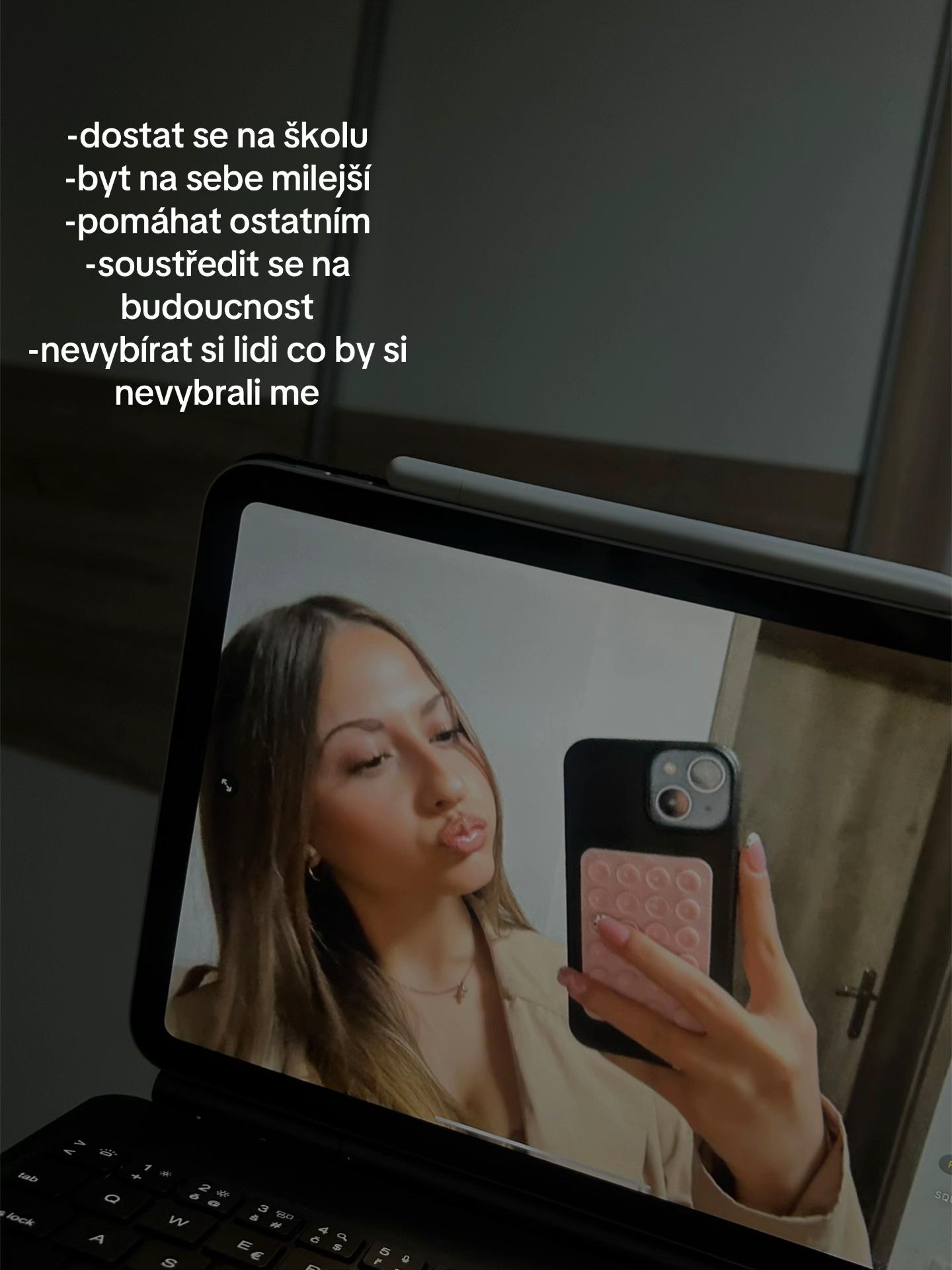 @𝓷𝓮𝓵𝓲𝓷𝓪