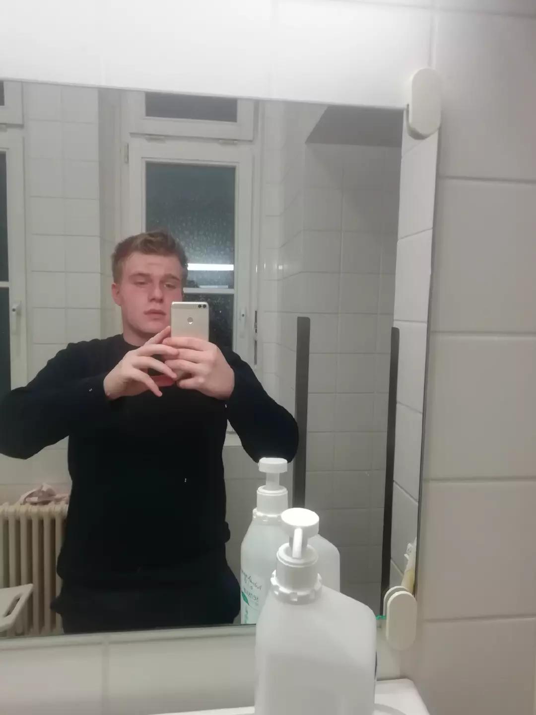 @leonquast