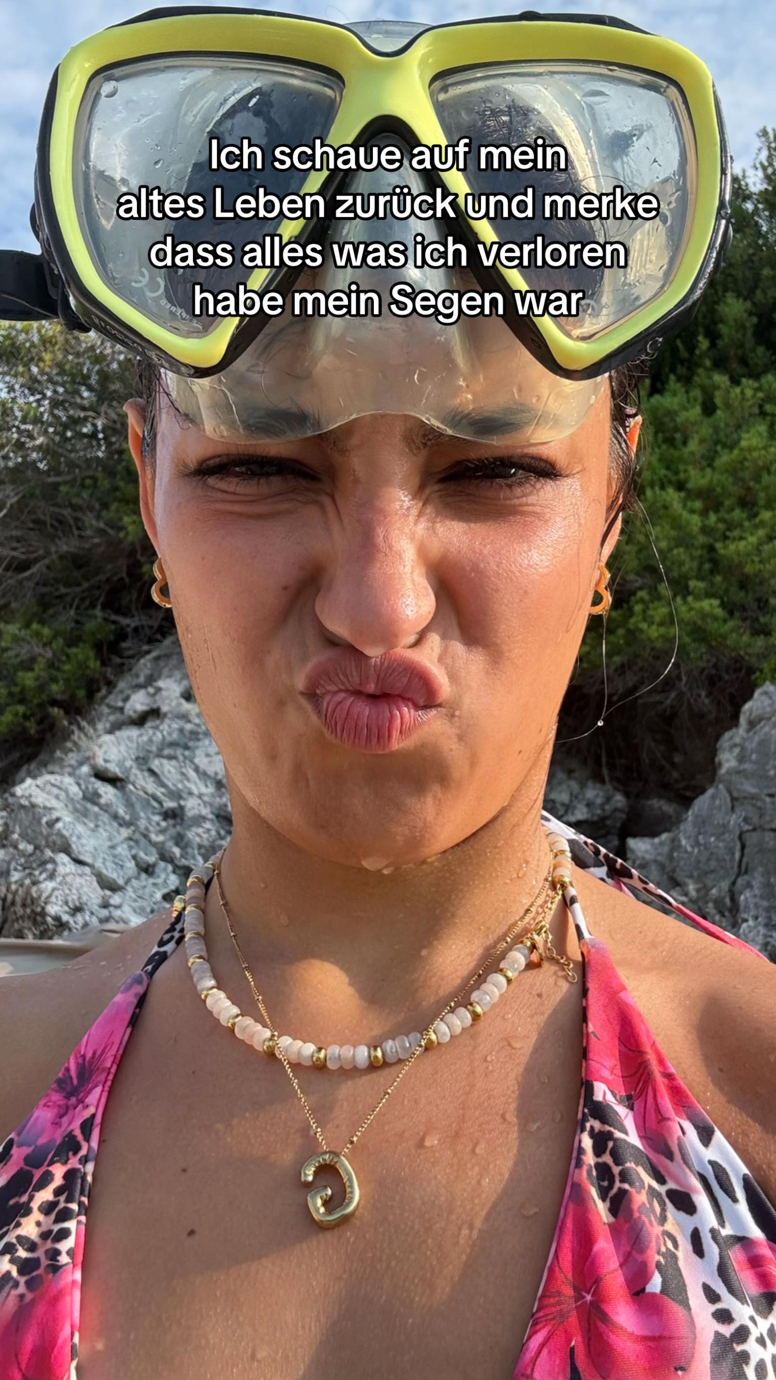 @Gona