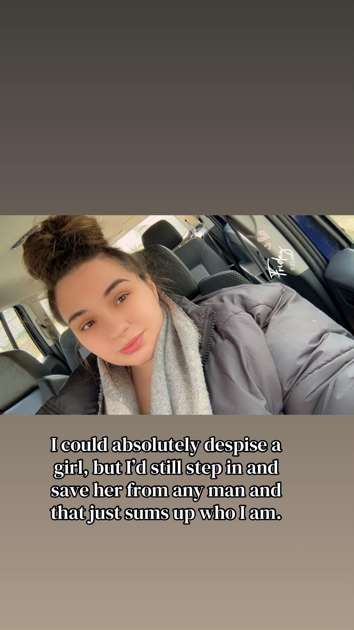 @Becky Claire🦋