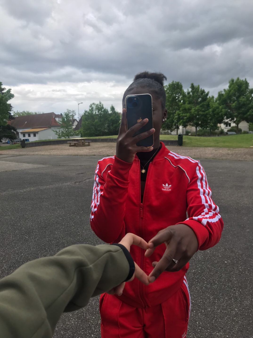 @✞ oןꓨ ᥫ᭡🇹🇬