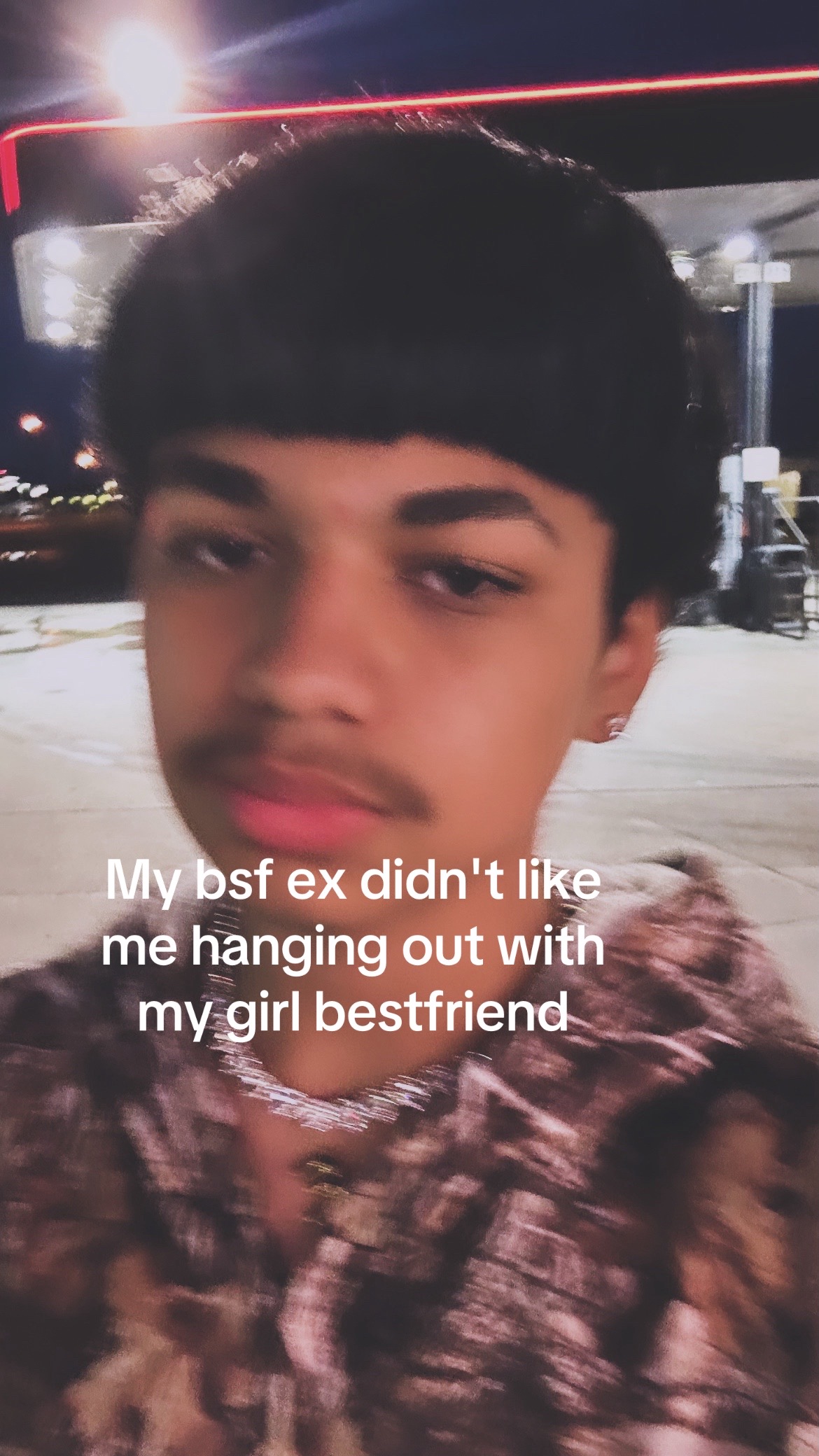 @￴￴