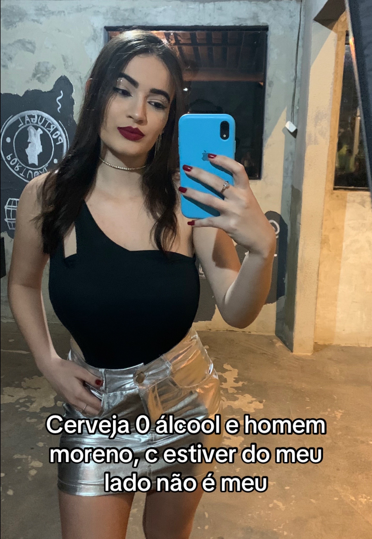 @V&aacute; nessa