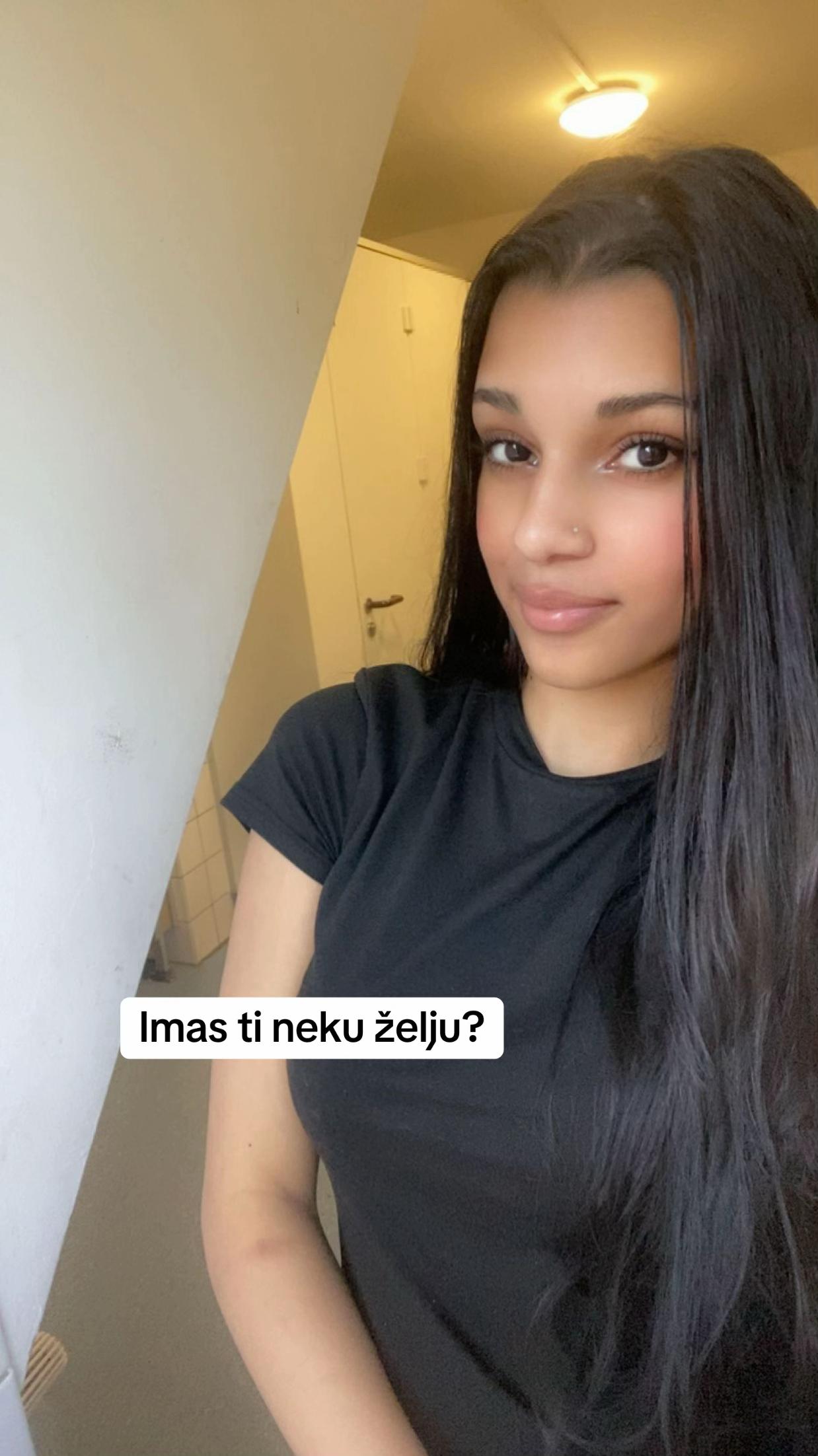 @🪽mallika🪽