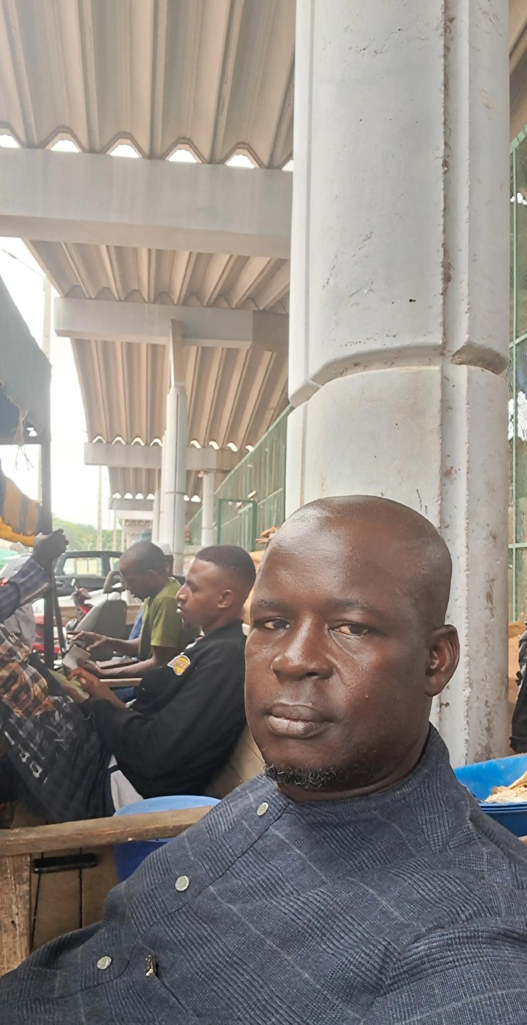 @Modibo Niaré