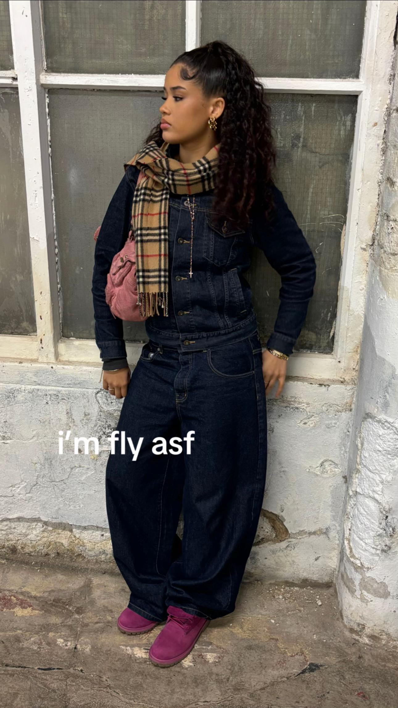 @glogirlzo
