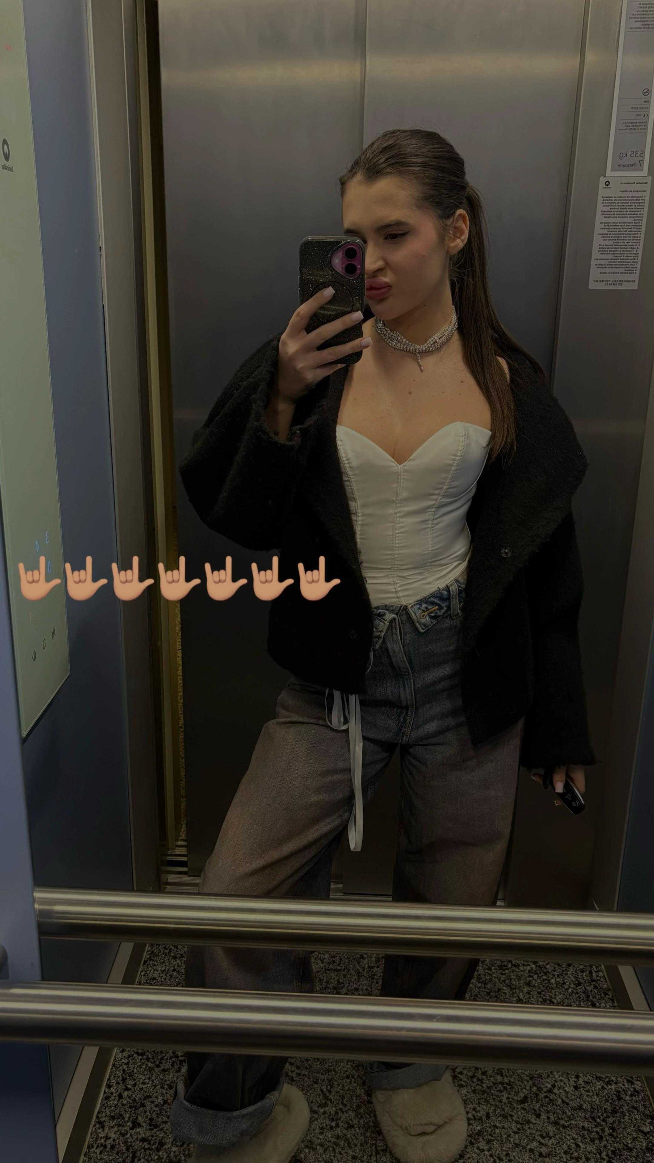 @rebecca🔆Lazarescu