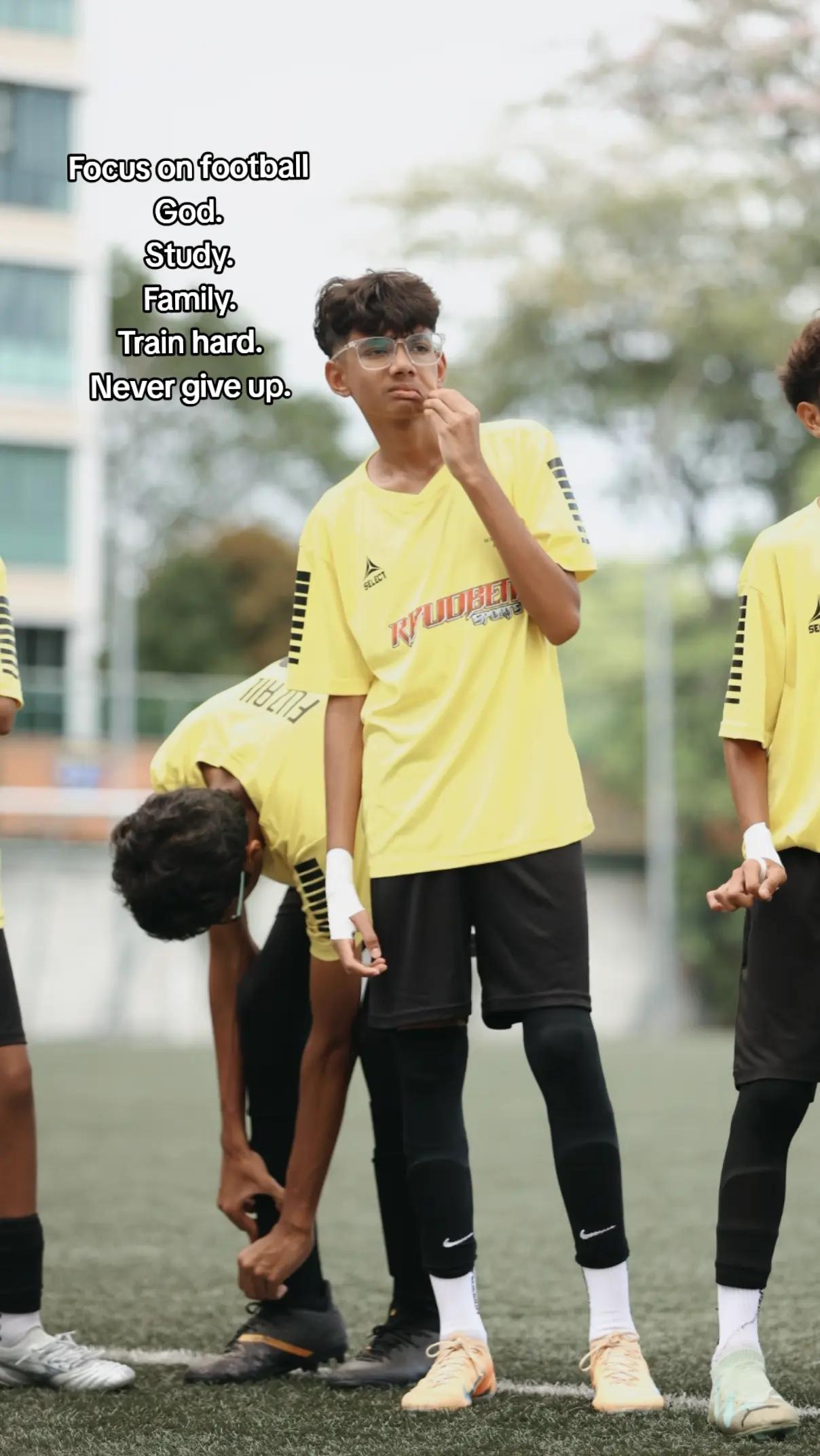 @𝓎
