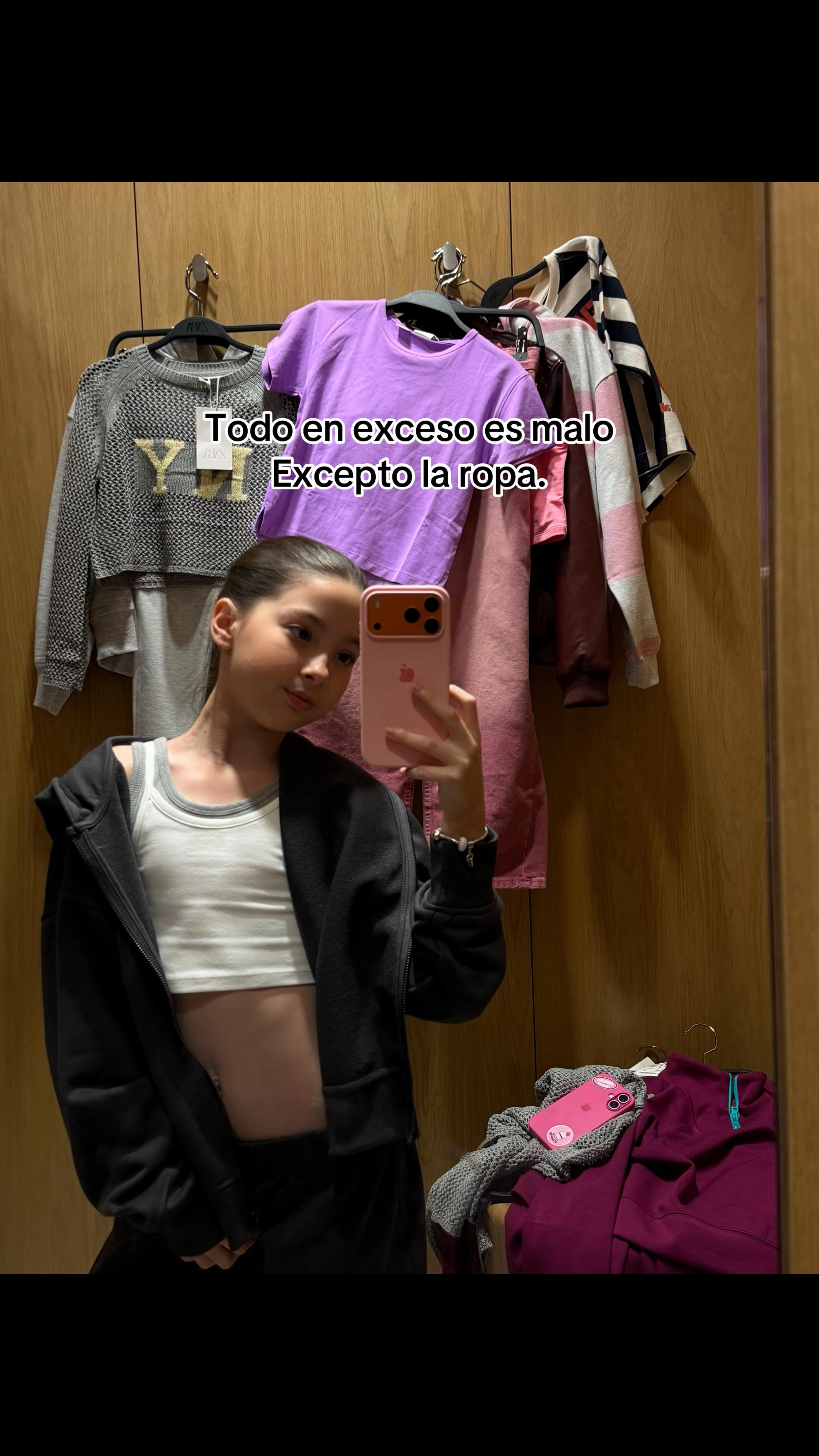 @itscamilavalentina
