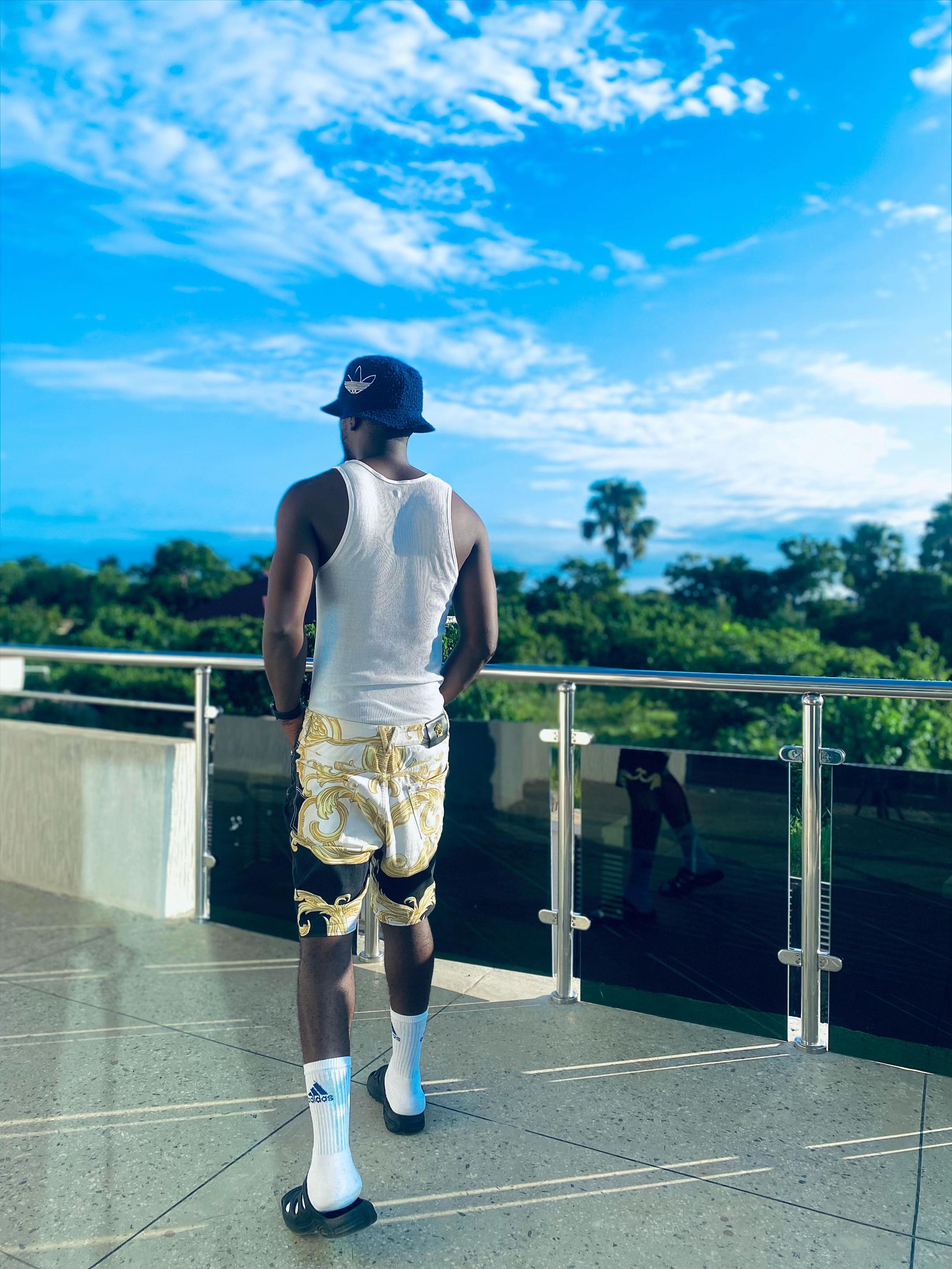 @KWESI WORD📸