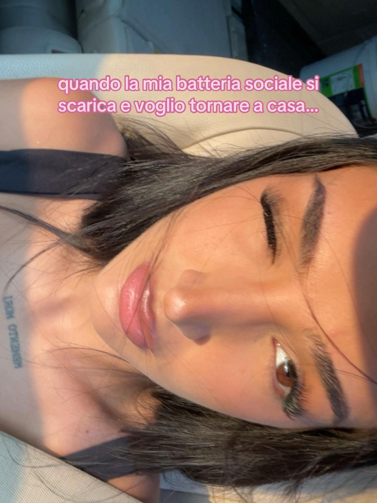 @Desy🕷
