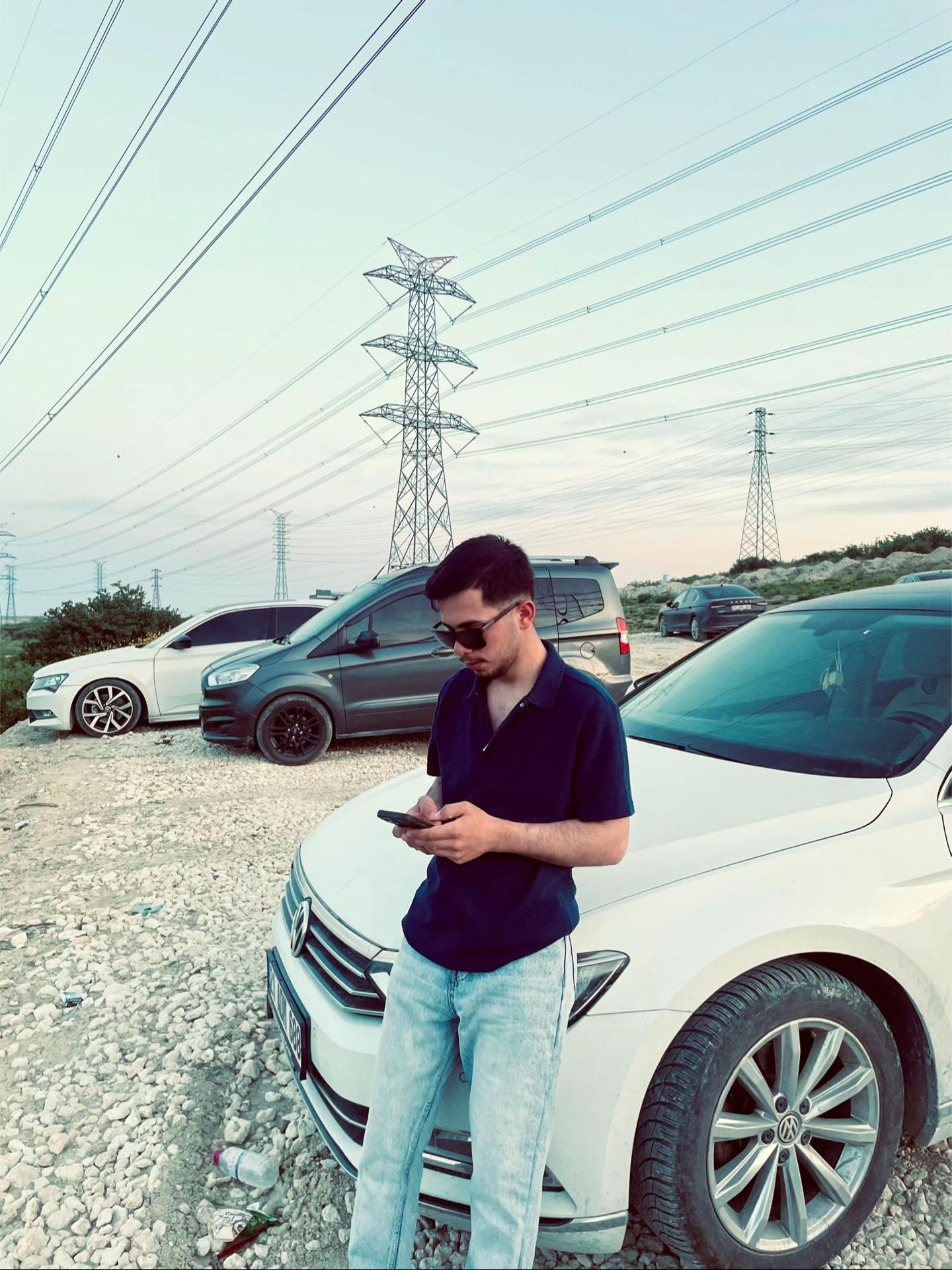 @AZAD_RONİ☀️