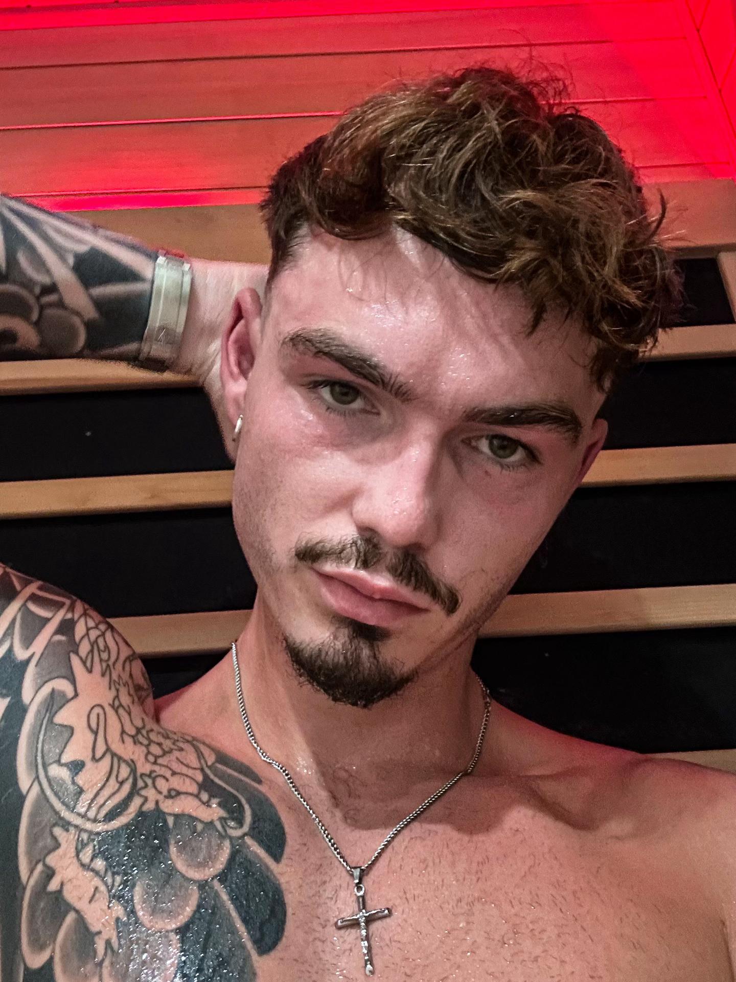 @￶