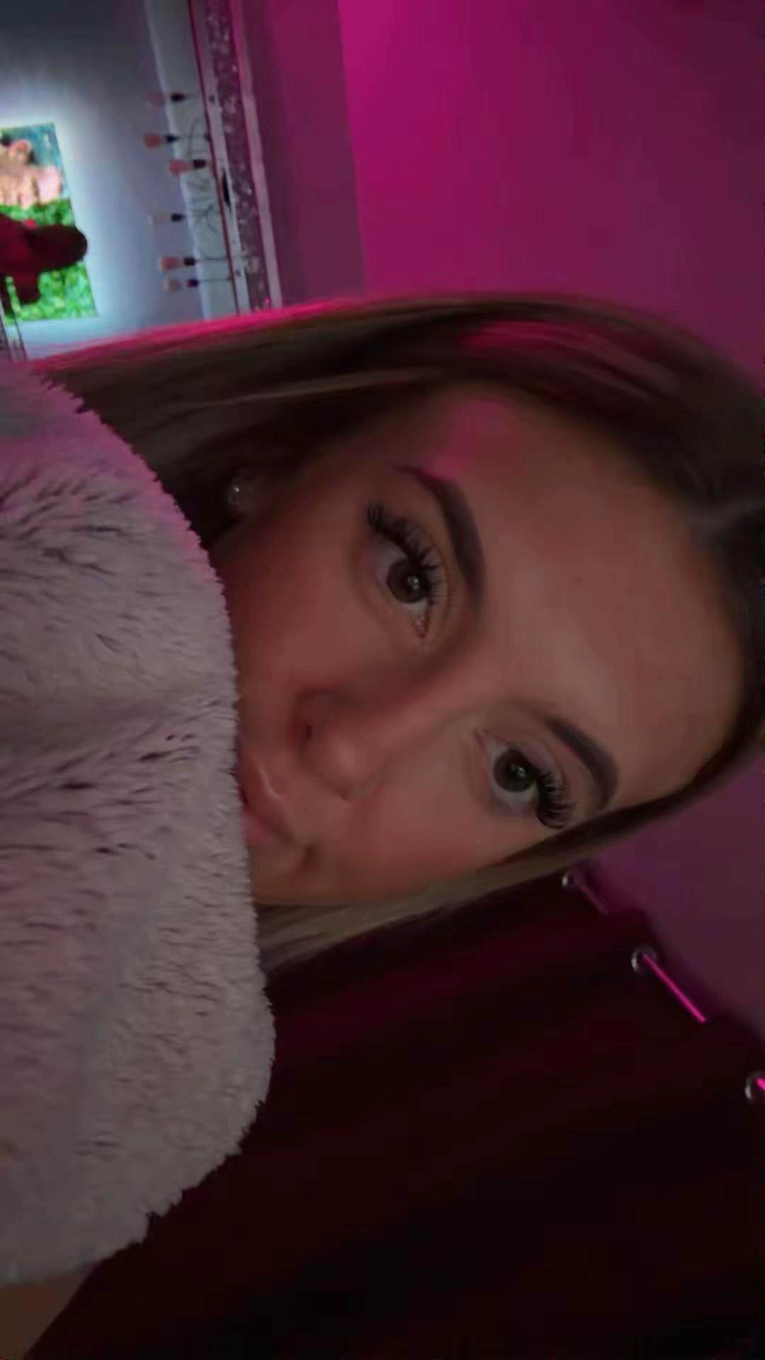@Lily🤍