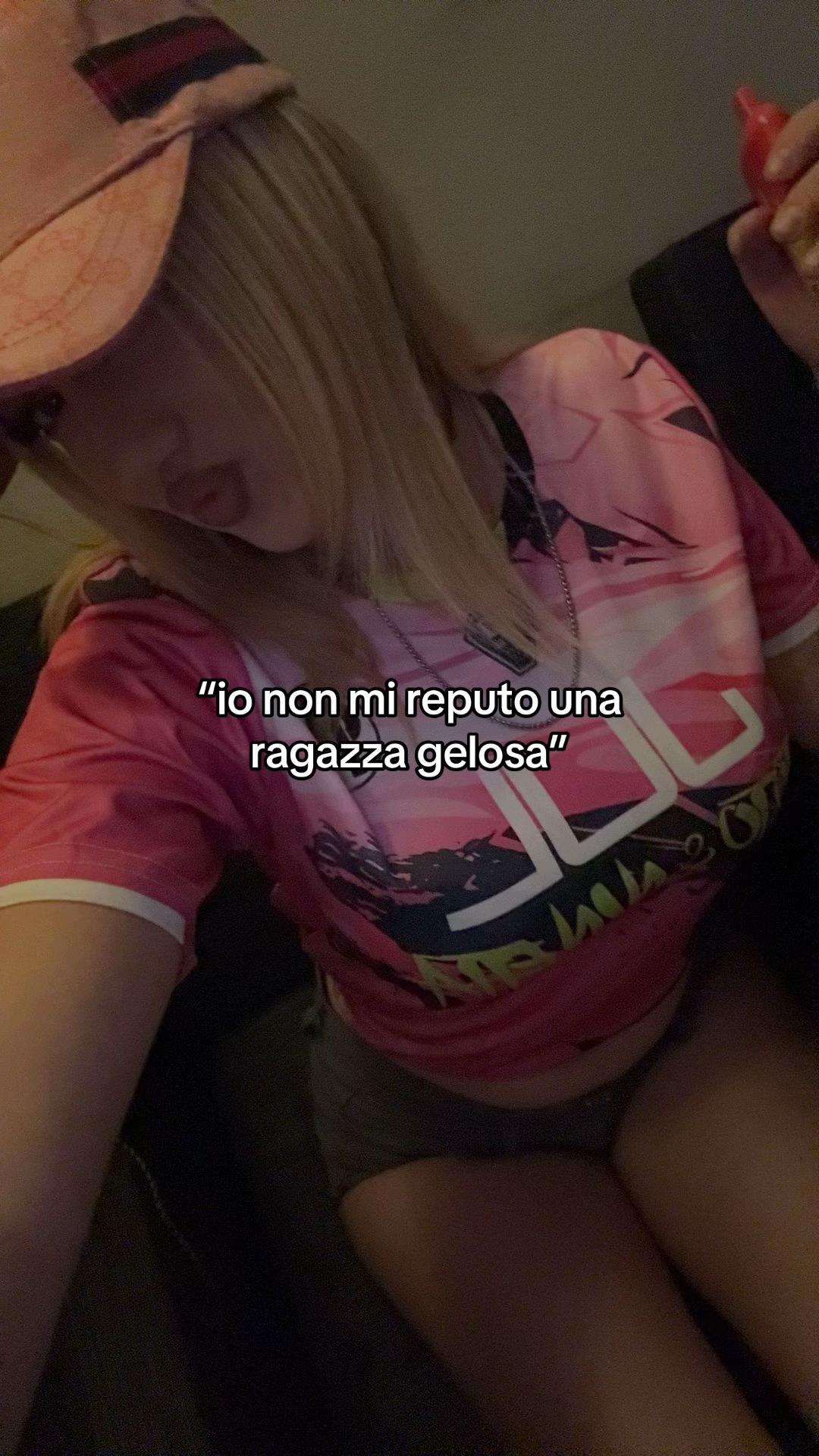 @ilariaa_aa_