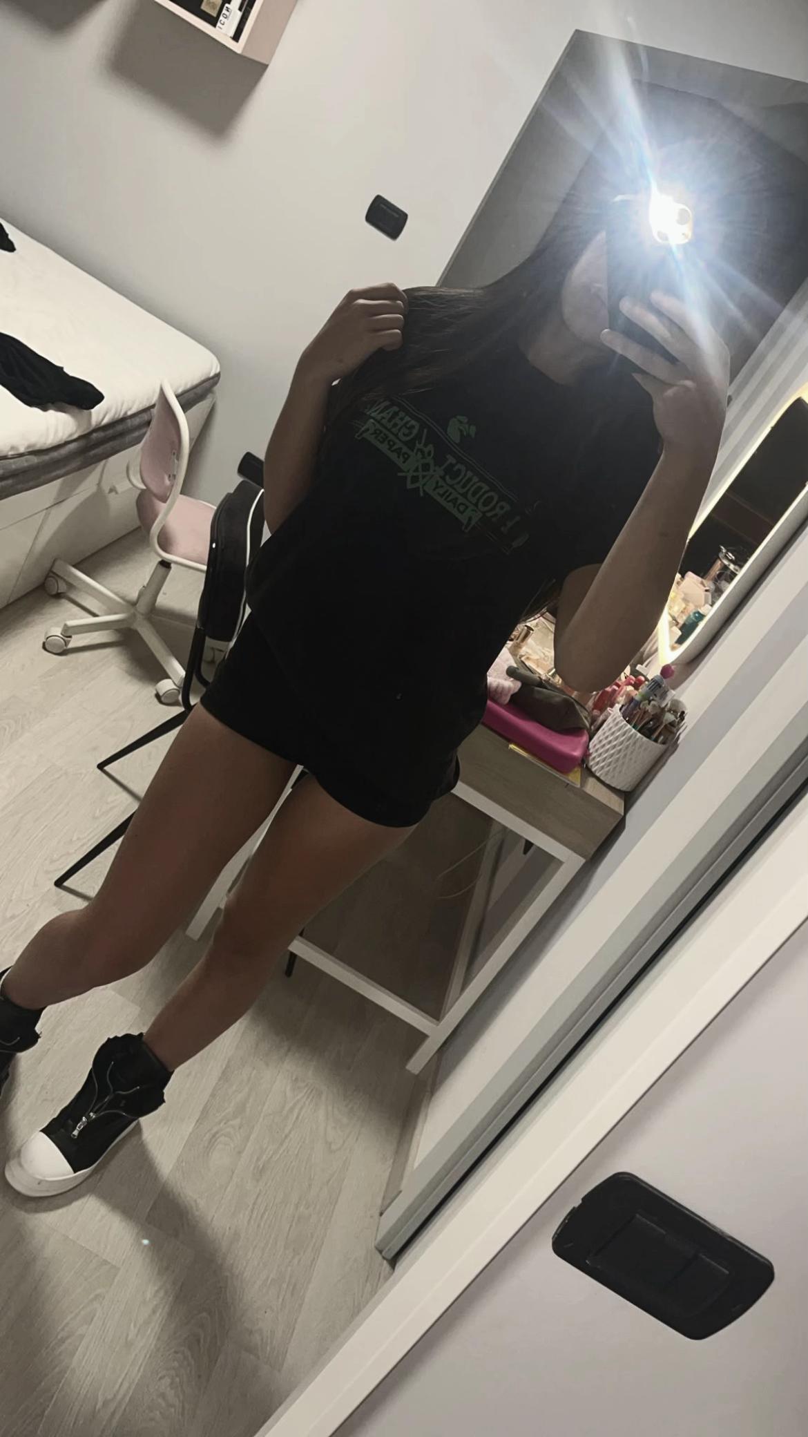 @𝐳𝐨𝐞