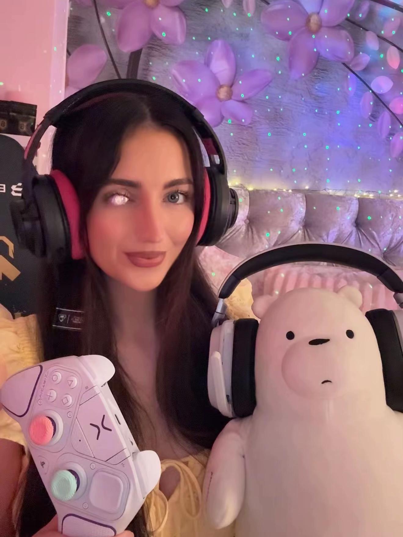 @MissKerrbear