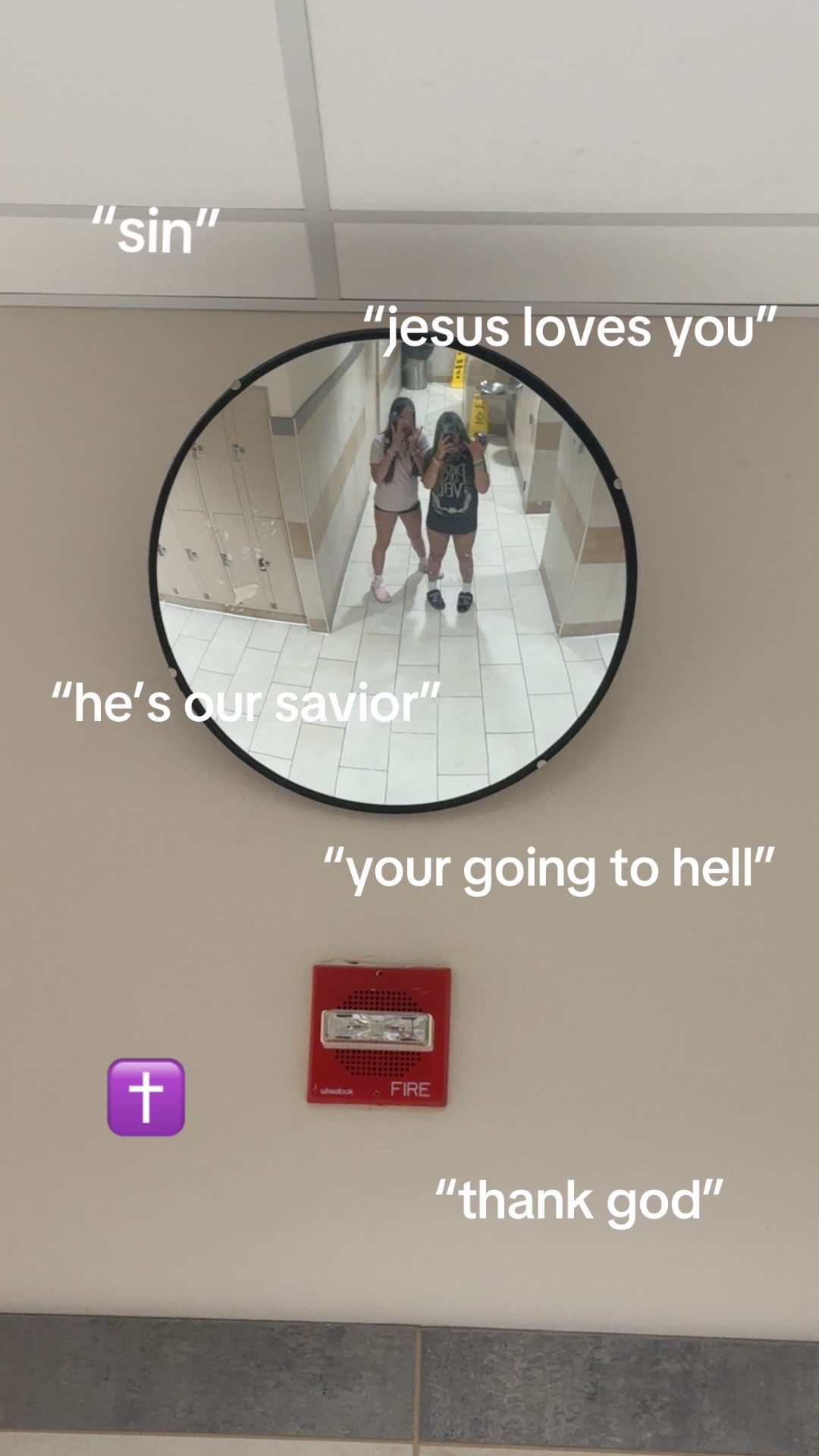 @𓋹︎