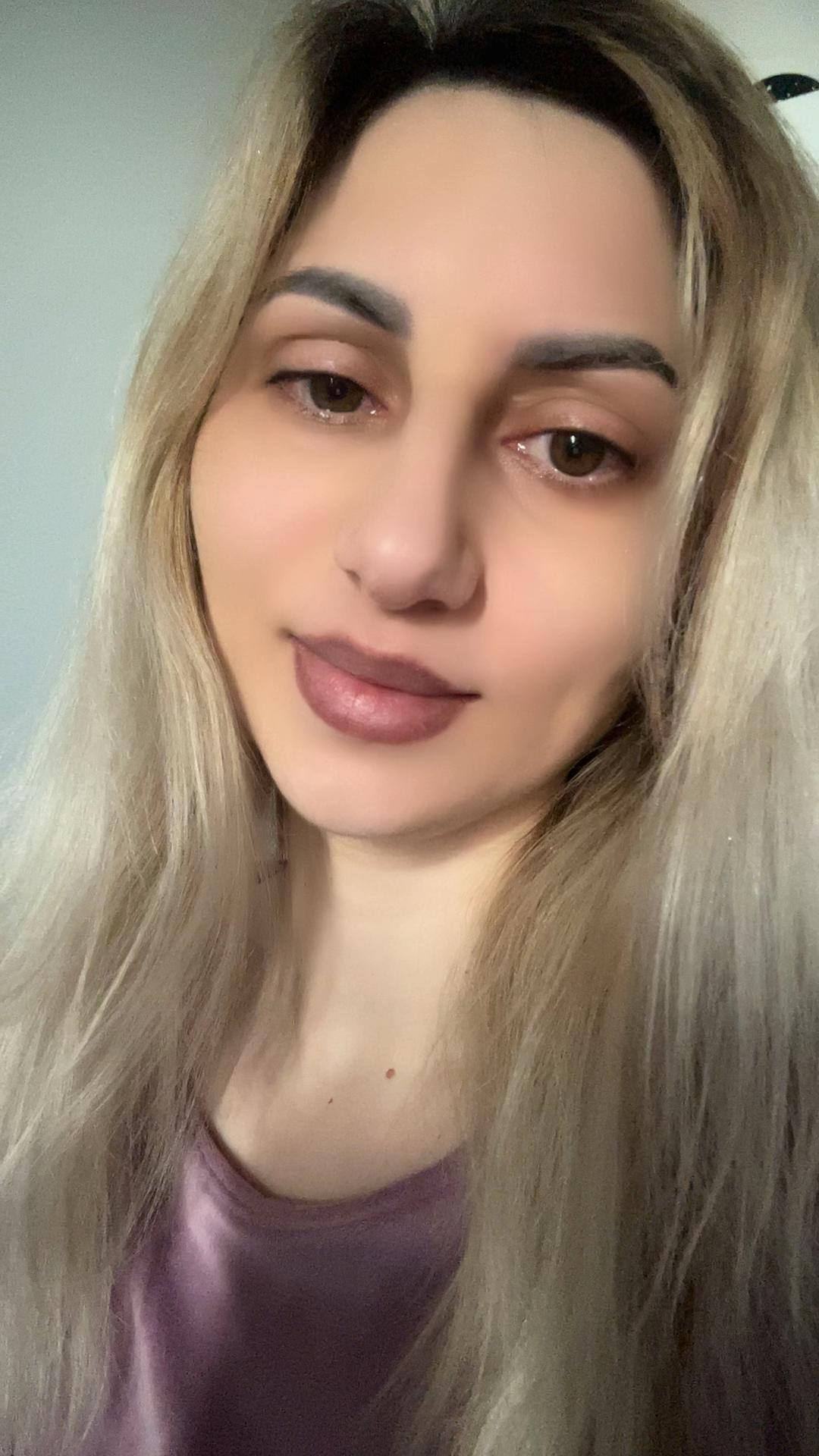@🐝