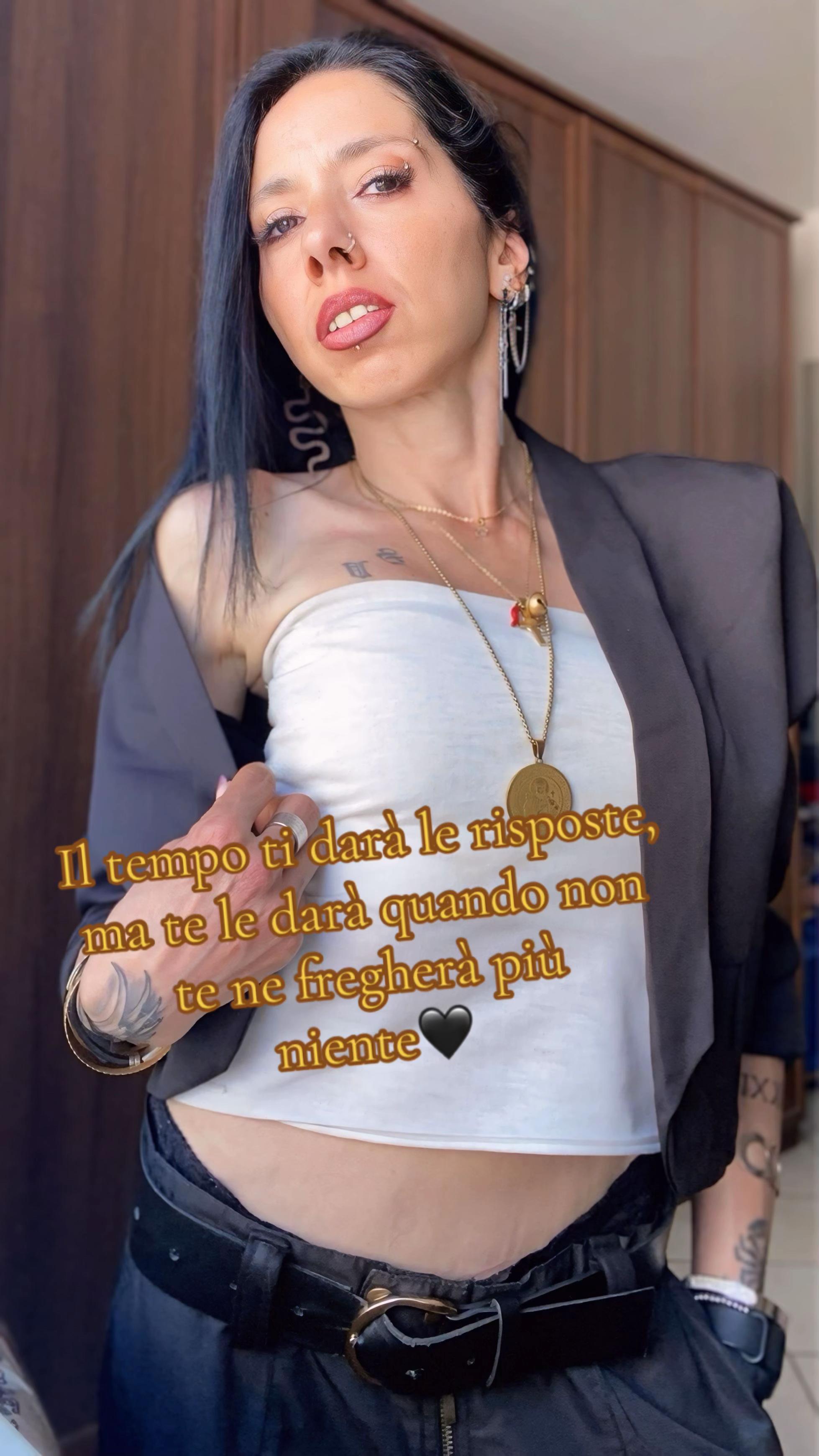 @"🖤𝐄𝐋𝐄𝐍𝐀⛓️𝟏𝟕🖤"
