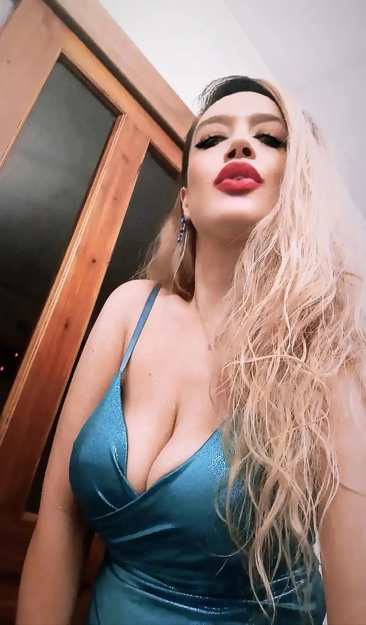 @Freideriki_Kou