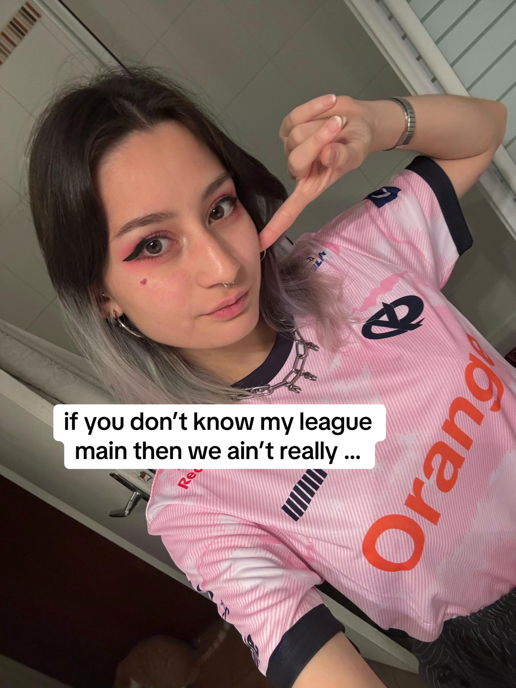 @twitch : princessevampy 🎀