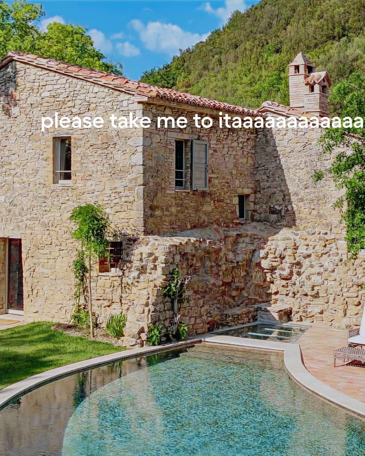 @HomeToGo | Stays & Rentals