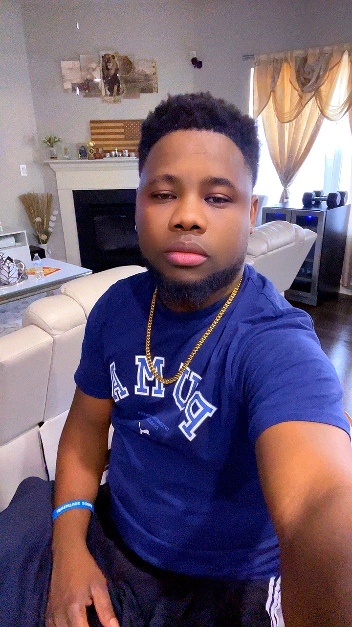 @Briky G🐊🦍💥🐝🩵🩵🐝🐝
