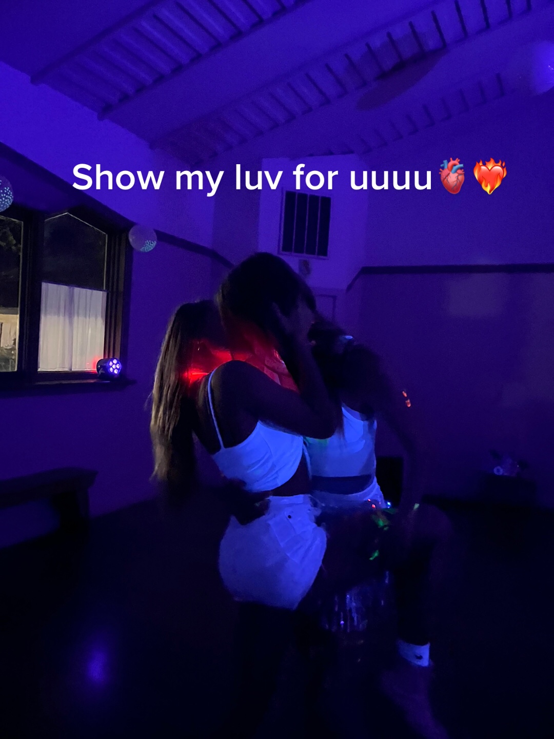 @Sienna