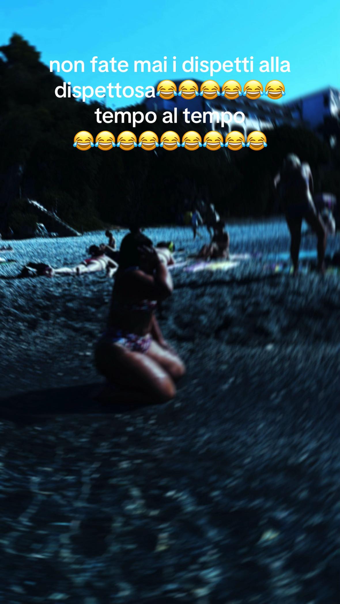 @__useras__
