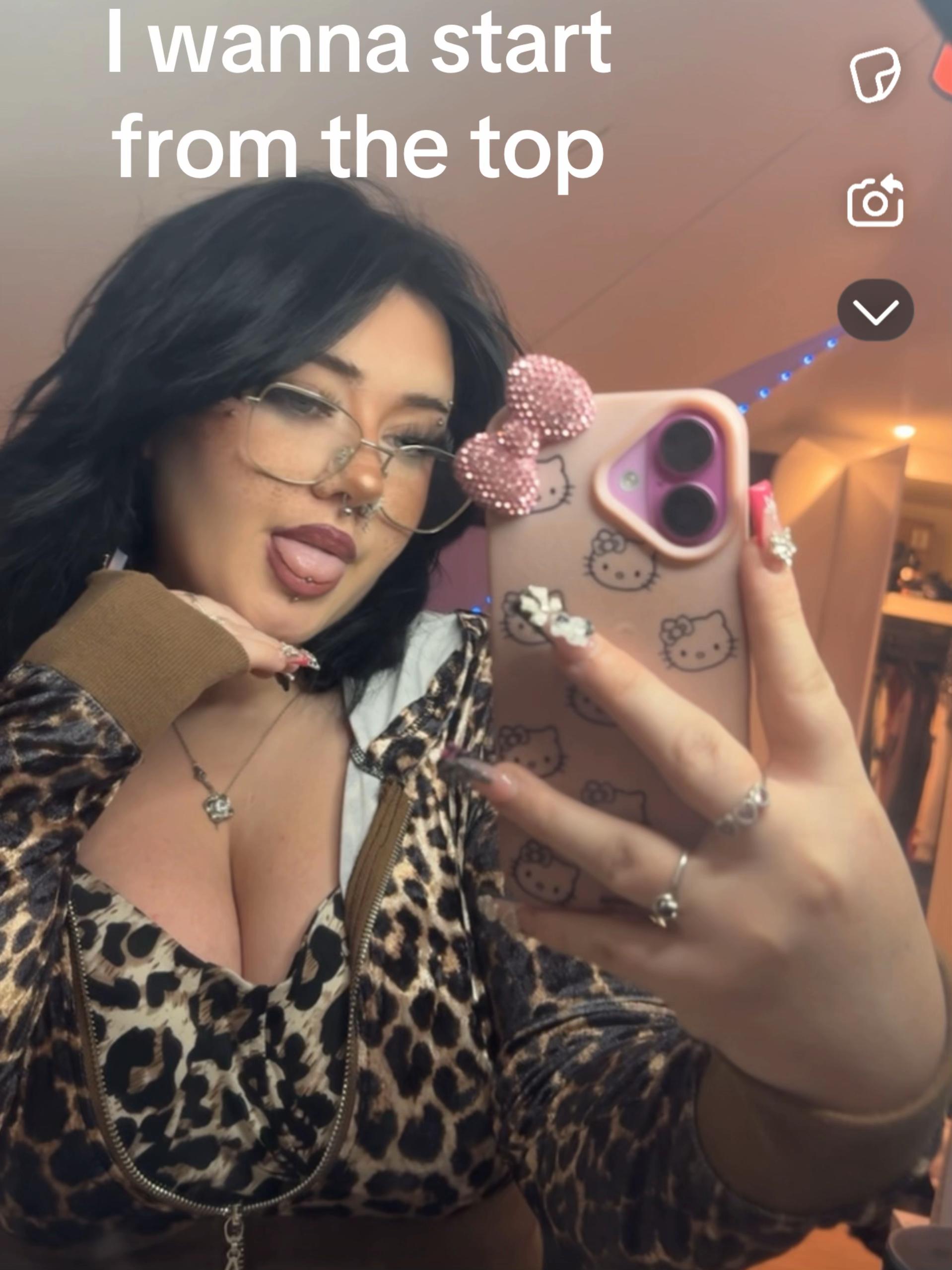 @️