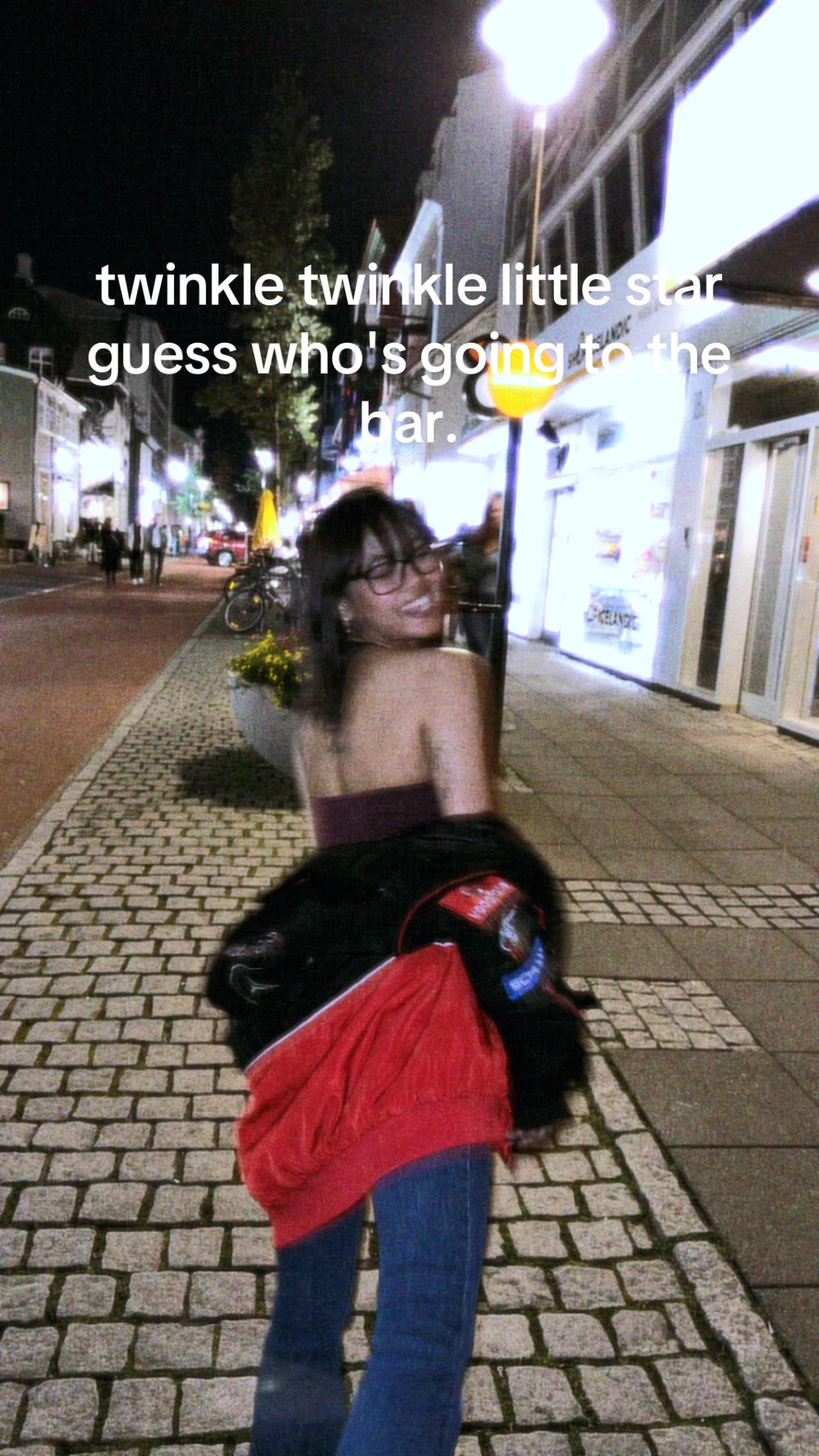 @Nína