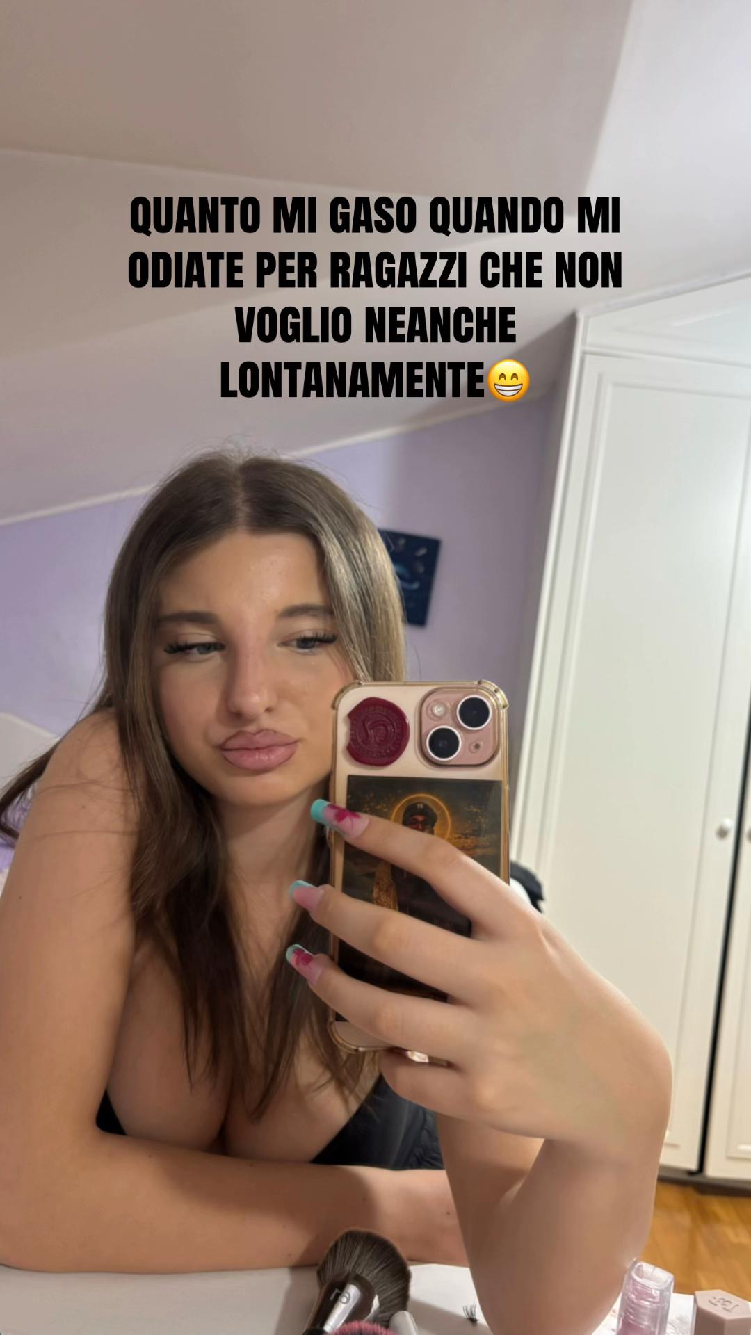 @delfinaclemente___