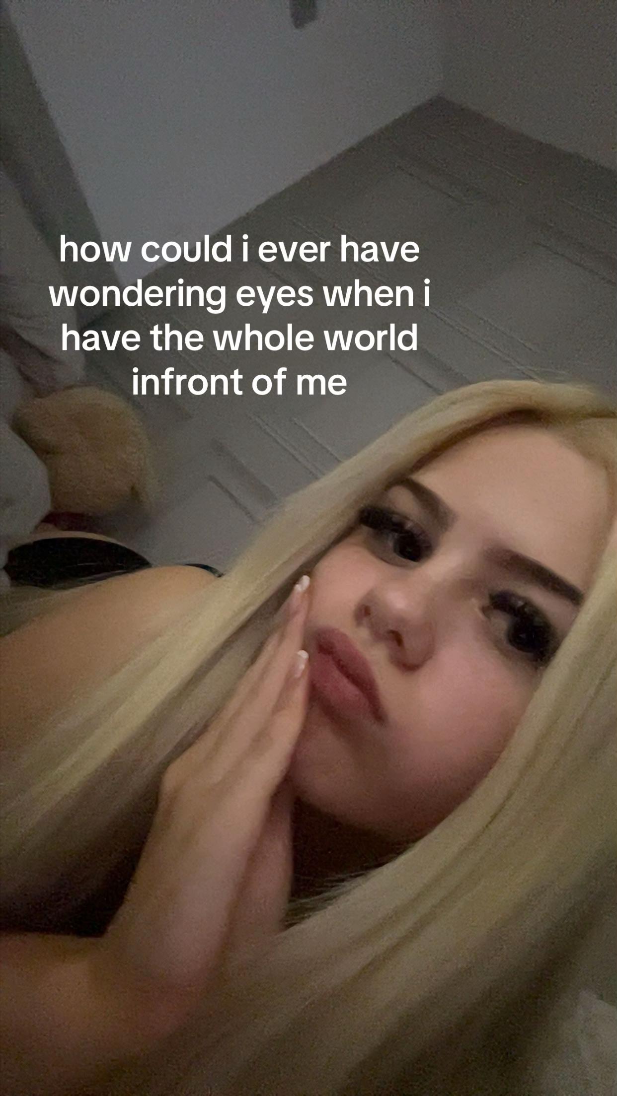 @ellie๐ค