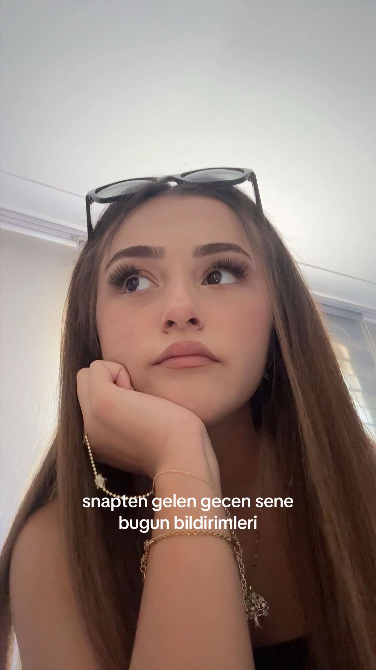 @𝐝𝐚𝐩𝐡𝐧𝐞
