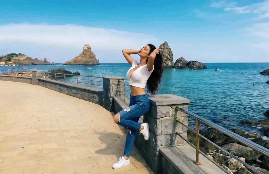 @RobyCurvy08