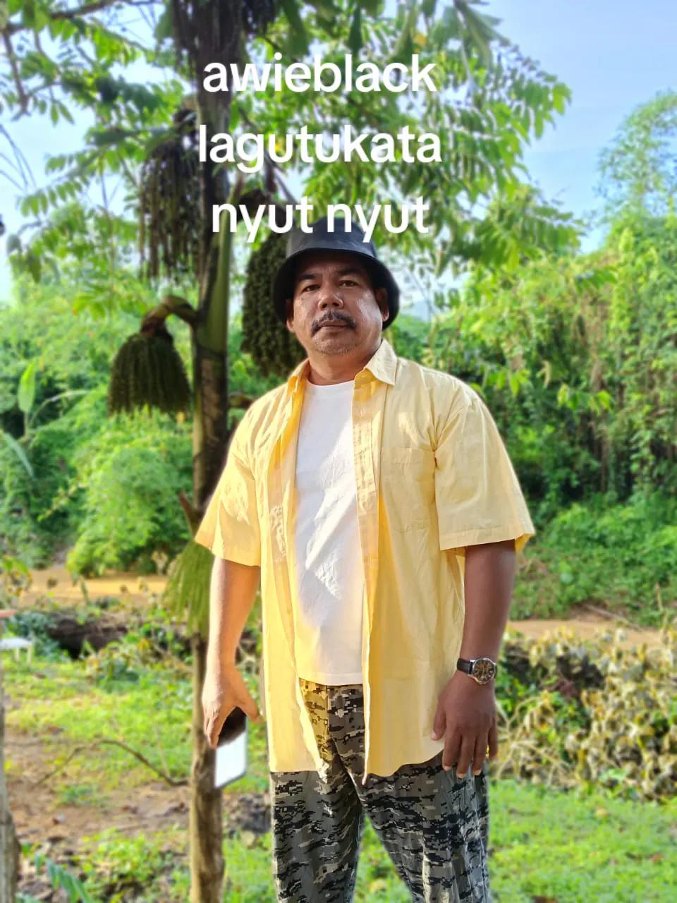 @awie black lagutu kata