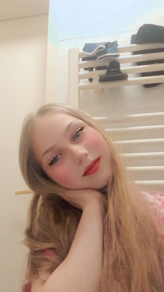@Ana💗🤗