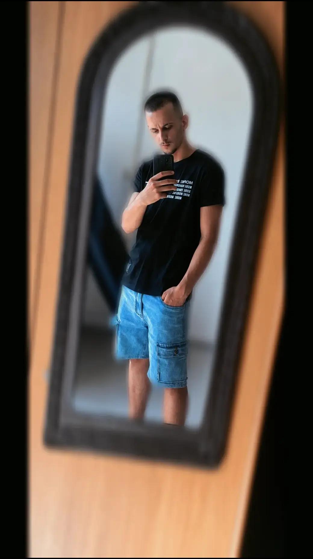 @László Szabó