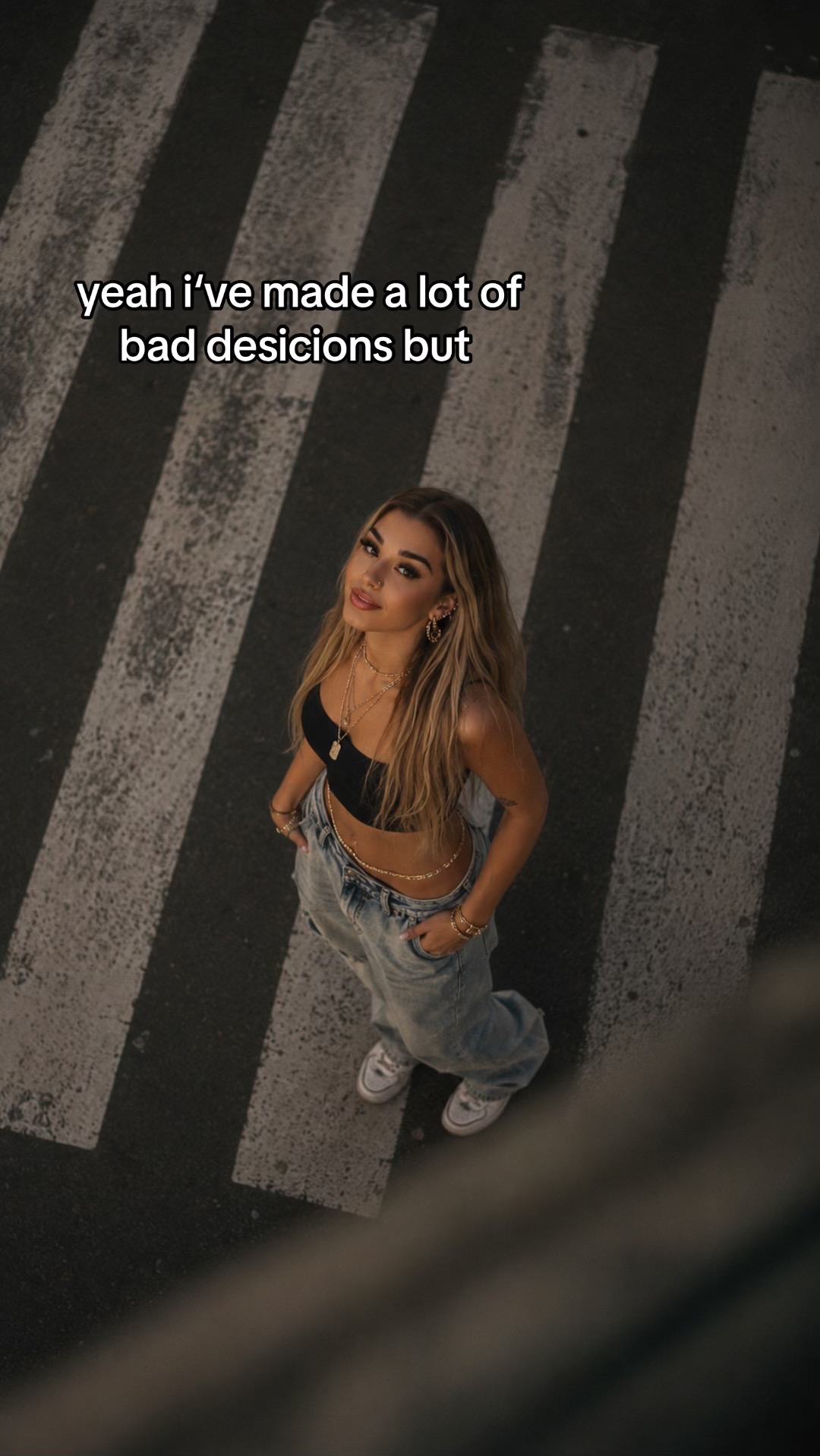 @♱