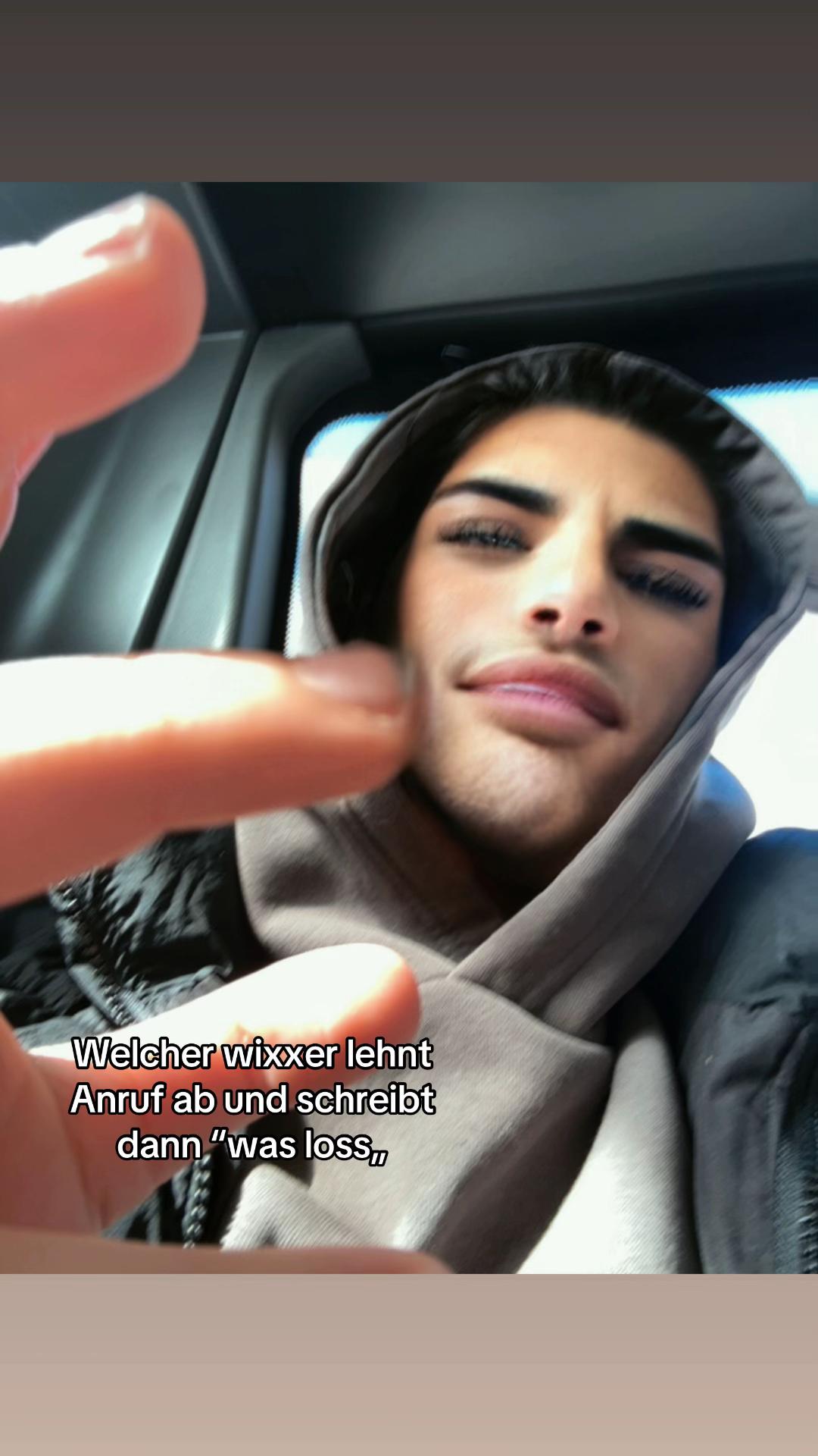 @𝙹 𝙾 𝙻 𝙸 𝙴 𝙽