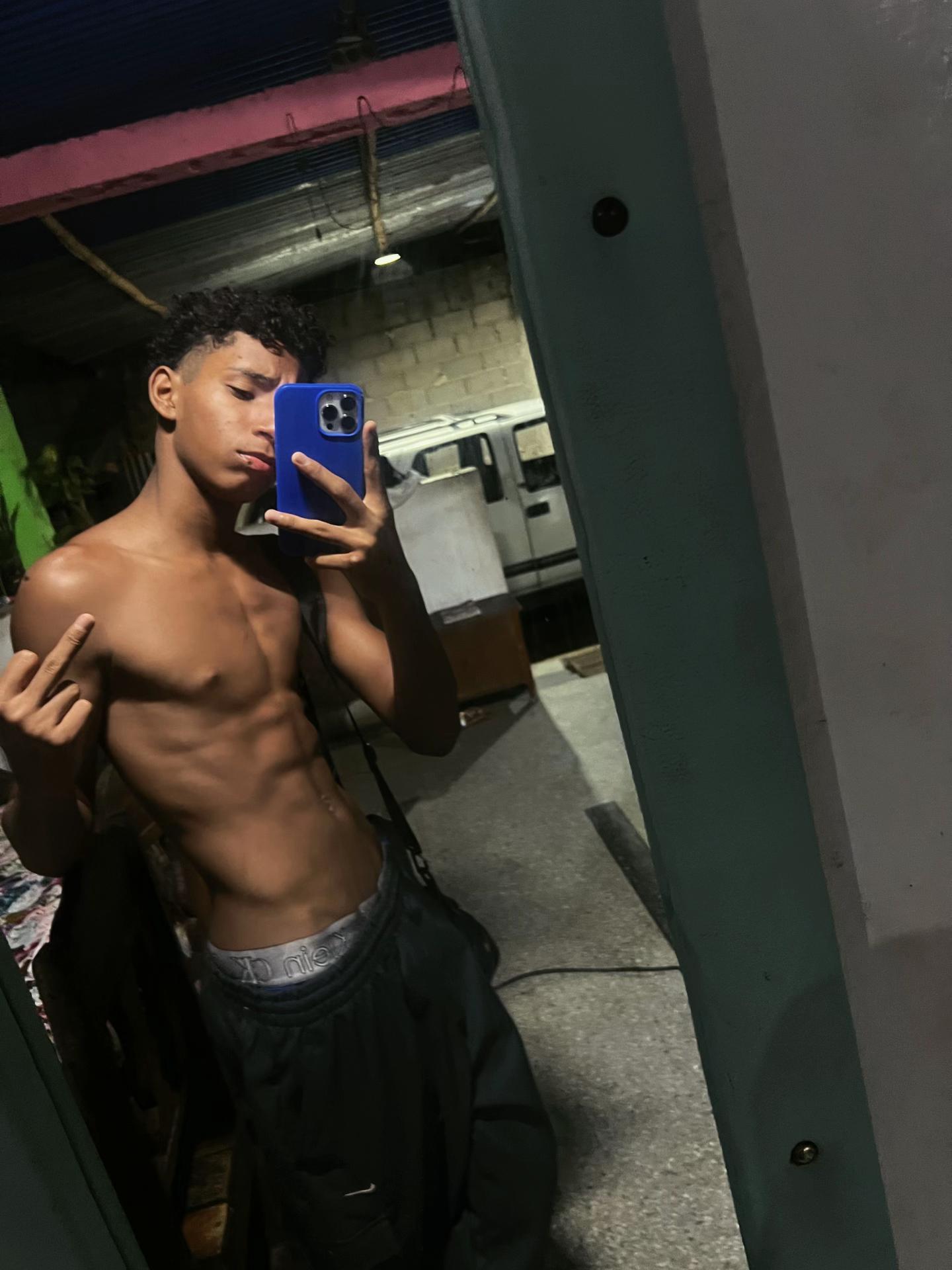 @Roibert Mora