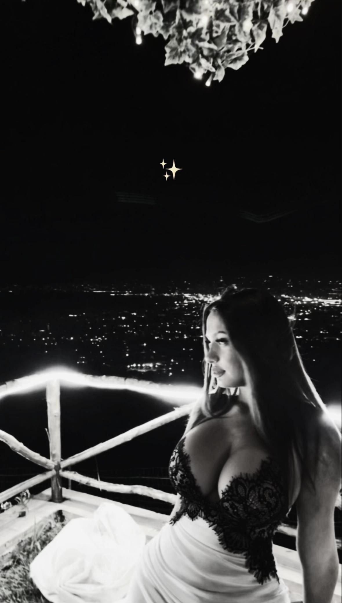 @🌖