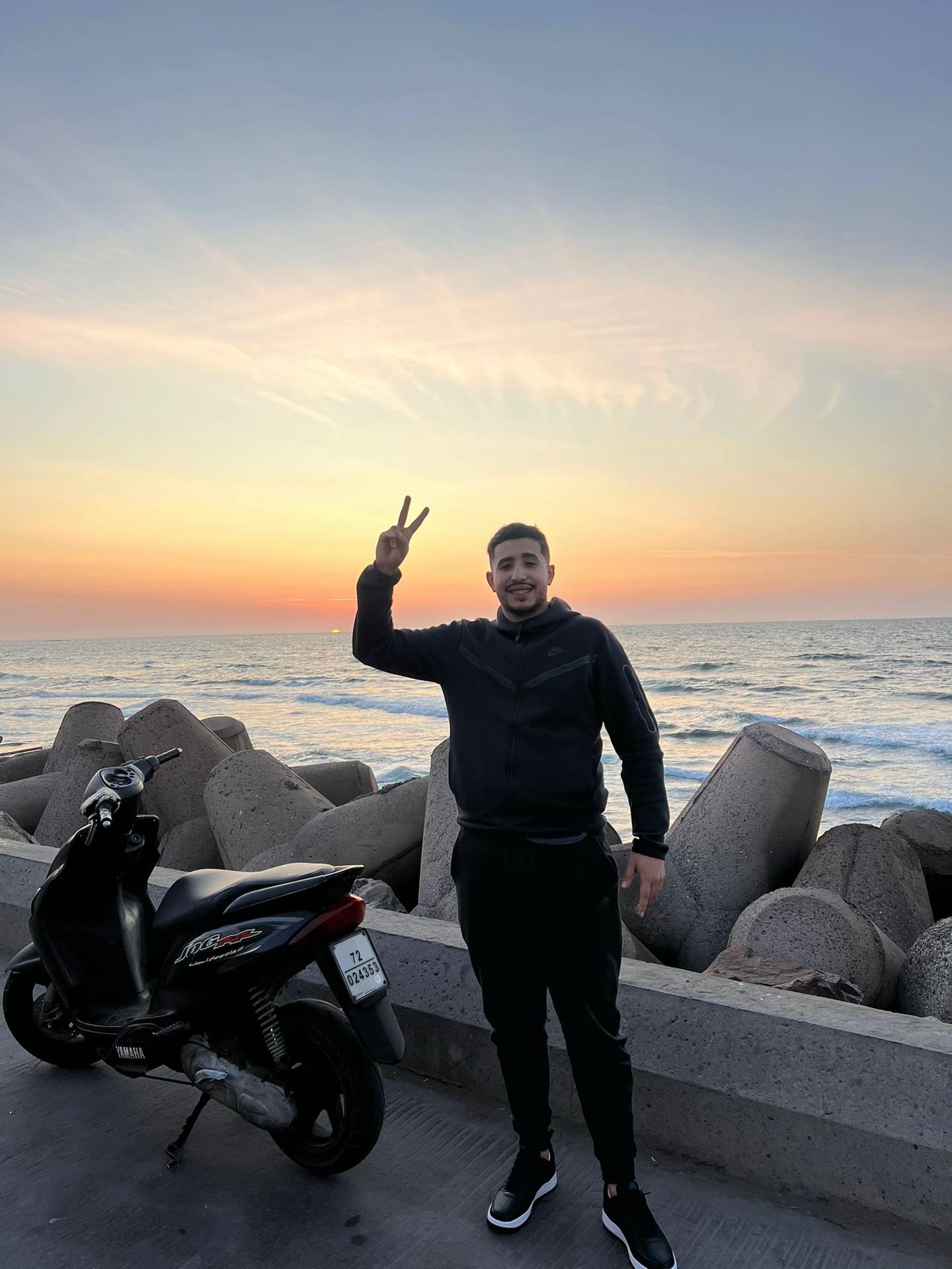 @Ali Diraa
